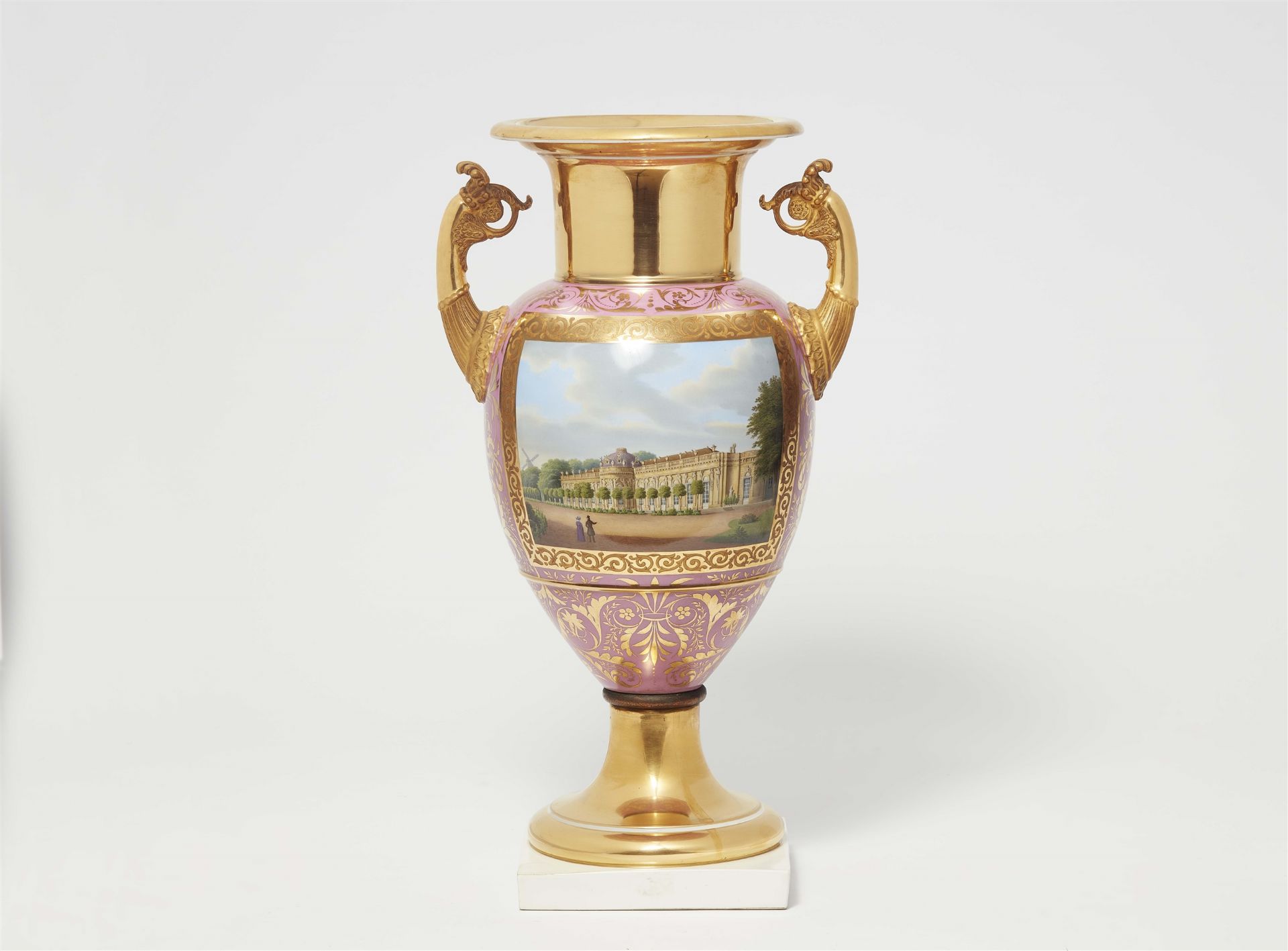 Vase mit Ansichten der Schlösser Sanssouci und Charlottenburg