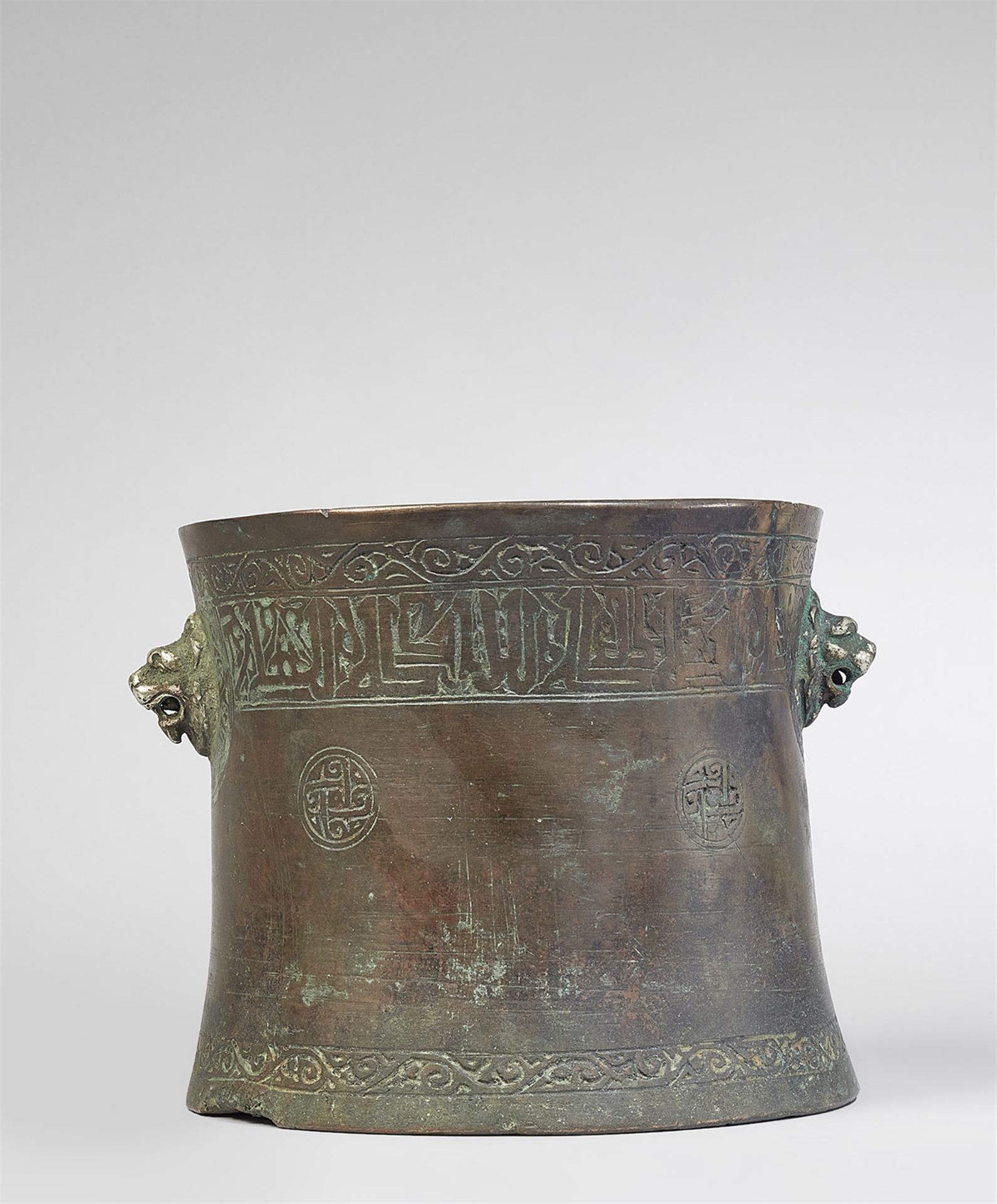 An Islamic mortar with lion's head handles - Image 3 of 4