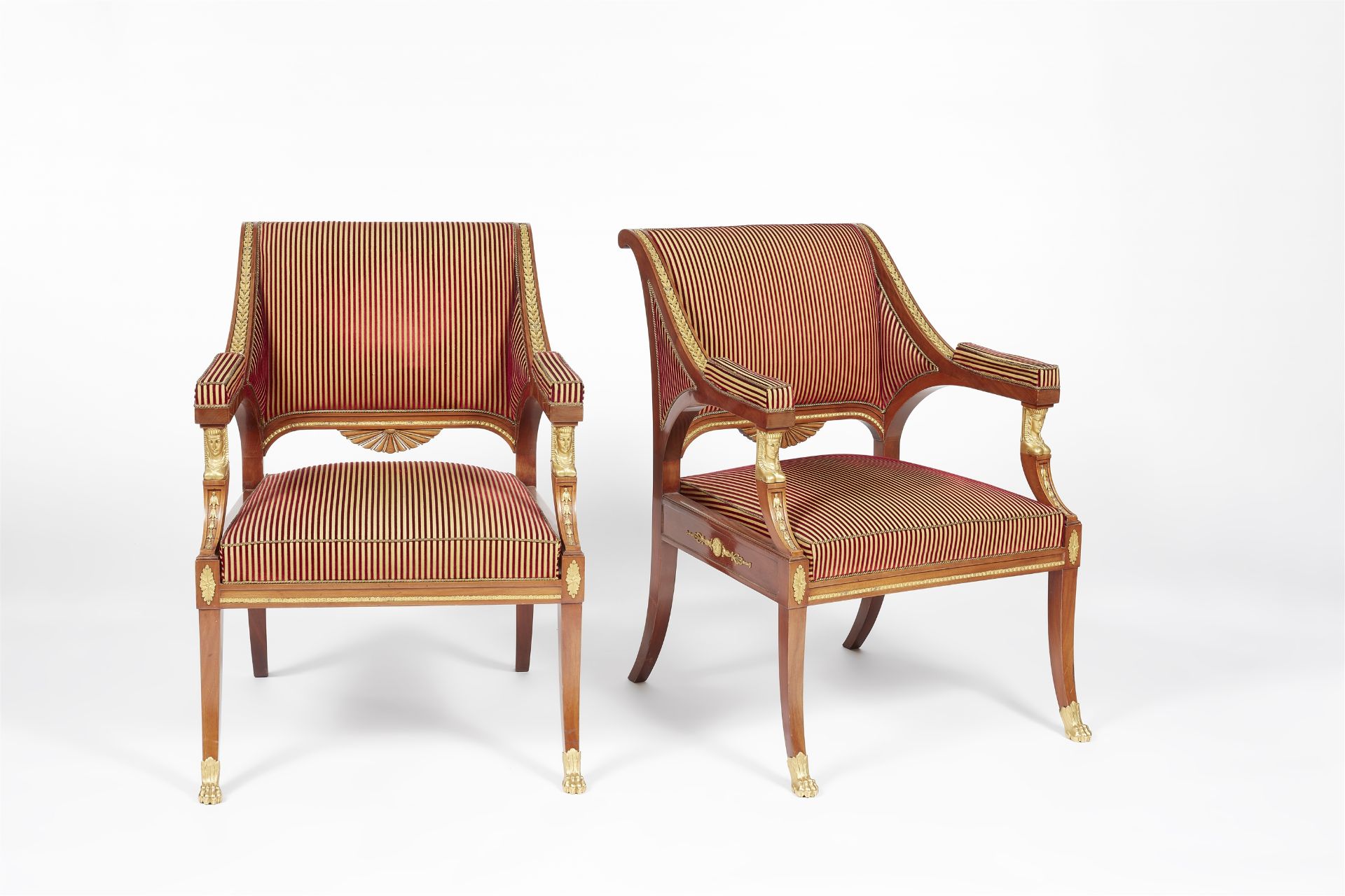 A pair of Swedish bergères