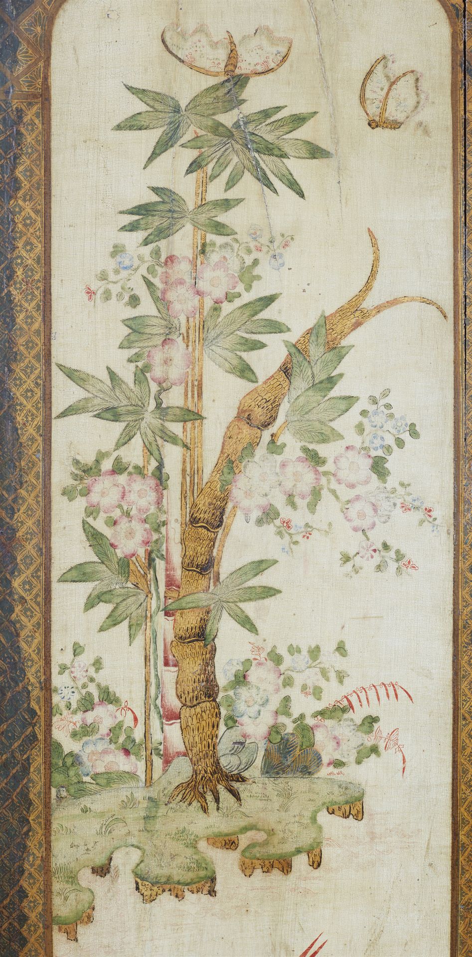 An important Chinoiserie painted cabinet - Image 25 of 26