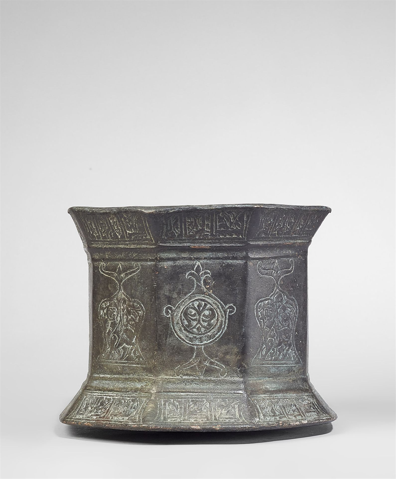 An Islamic mortar - Image 3 of 4