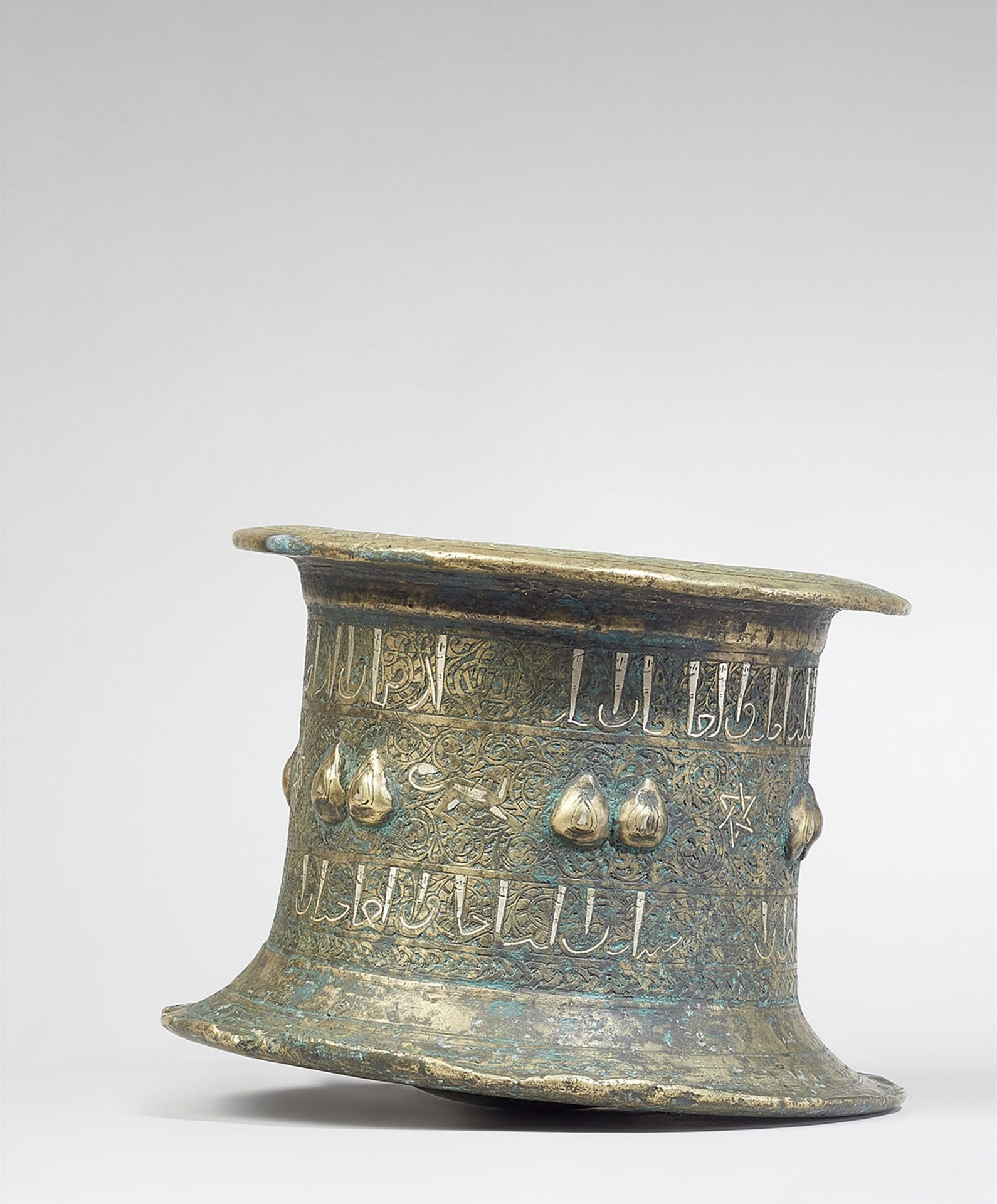 An Islamic mortar with lotus bud reliefs - Image 2 of 5