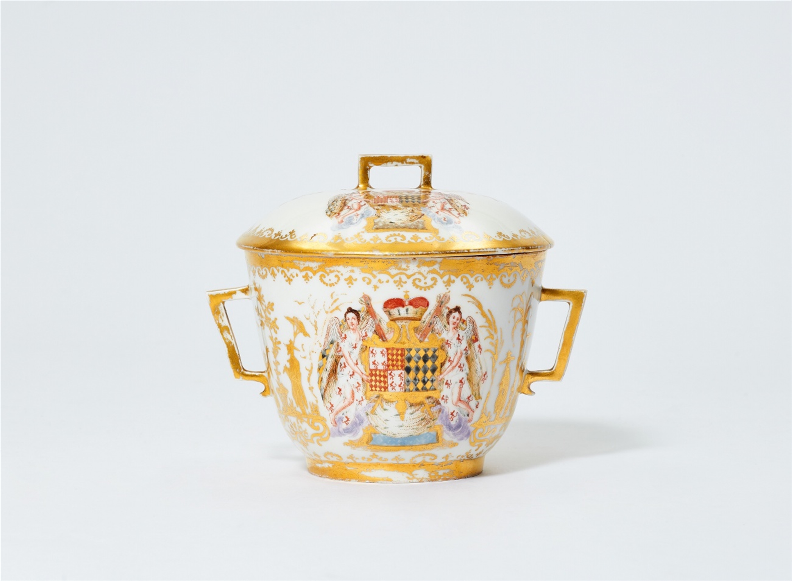 A rare Meissen Böttger porcelain ecuelle with the coat of arms of Beauvau-Craon/Ligniville