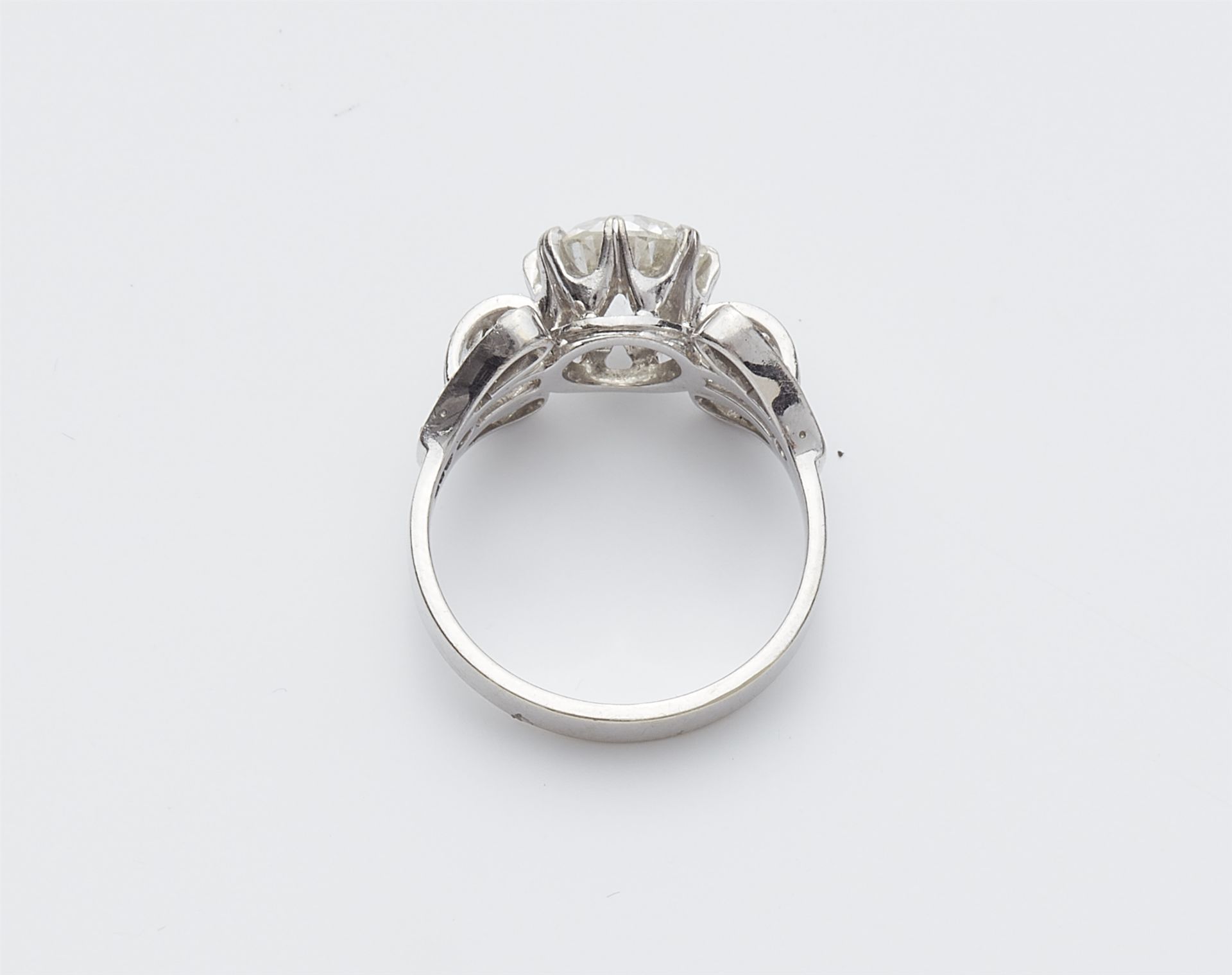 Retro-Ring mit Diamantsolitär ca. 2,50 ct - Bild 2 aus 2