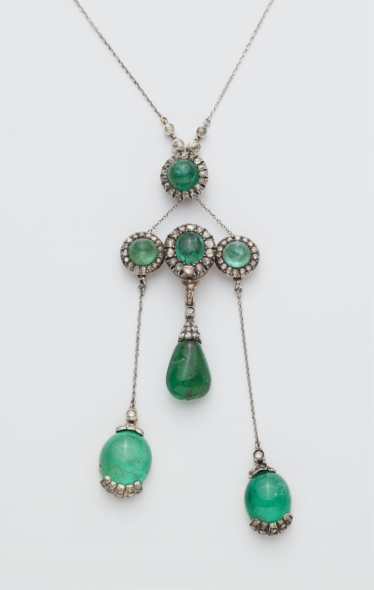 Parts of Italian antique silver 14k gold, emerald and diamond jewellery set comprising a multi-part  - Image 2 of 4