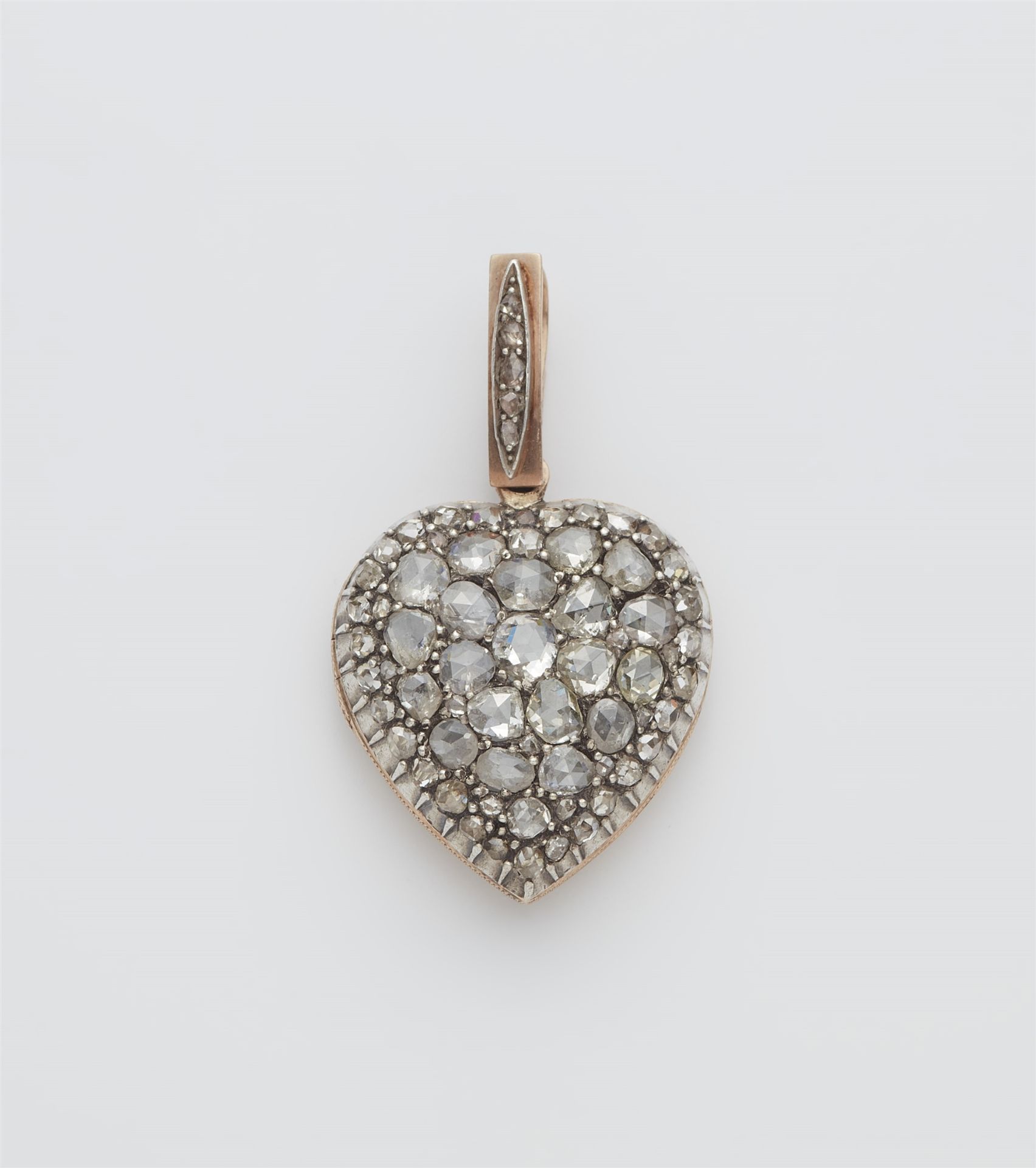 Victorianisches Herzmedaillon mit Diamanten