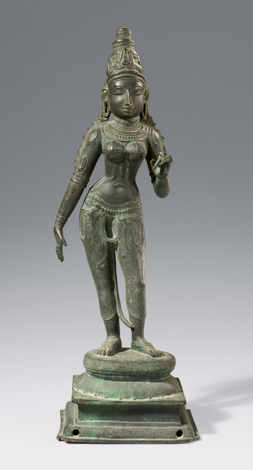 A fine bronze figure of Lakshmi (Shridevi). Southern India, Tamil Nadu. Vijayanagar period, ca. 15th