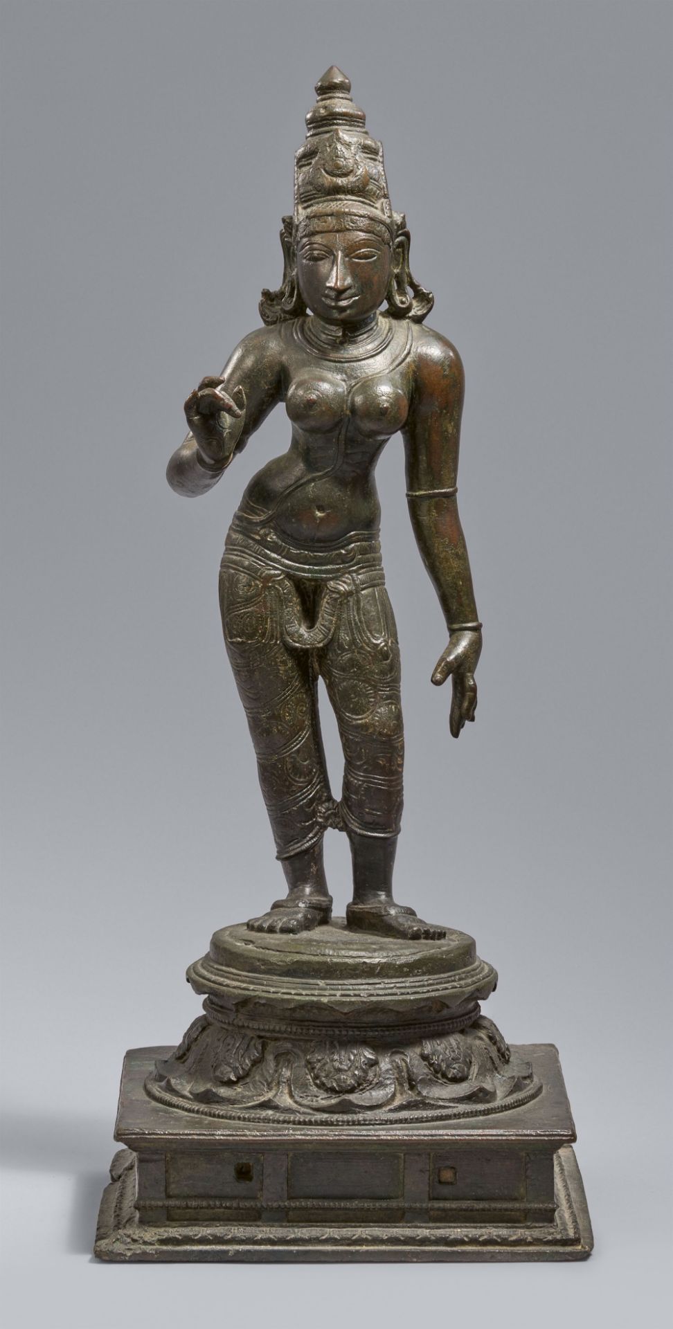 A fine bronze figure of Bhudevi or Parvati. Southern India, Tamil Nadu. Vijayanagara period, ca. 16t