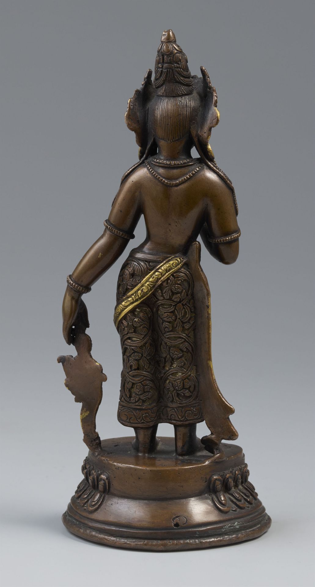 A bronze figure of Vasudhara. 18th/19th century - Image 2 of 2