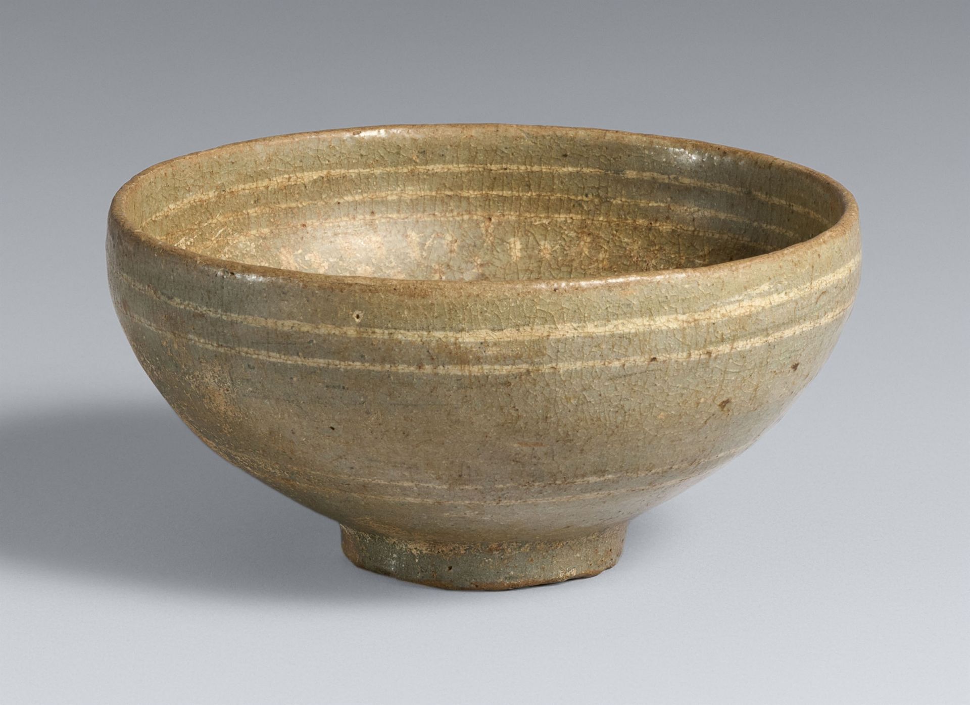 A small Korean celadon bowl. Goryeo dynasty, 12th/13th century