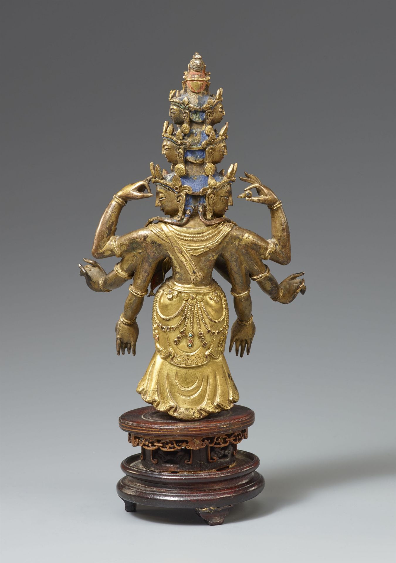 A Sinotibetan gilt bronze figure of Ekadasamukha-Avalokitesvara. 18th century - Image 2 of 2