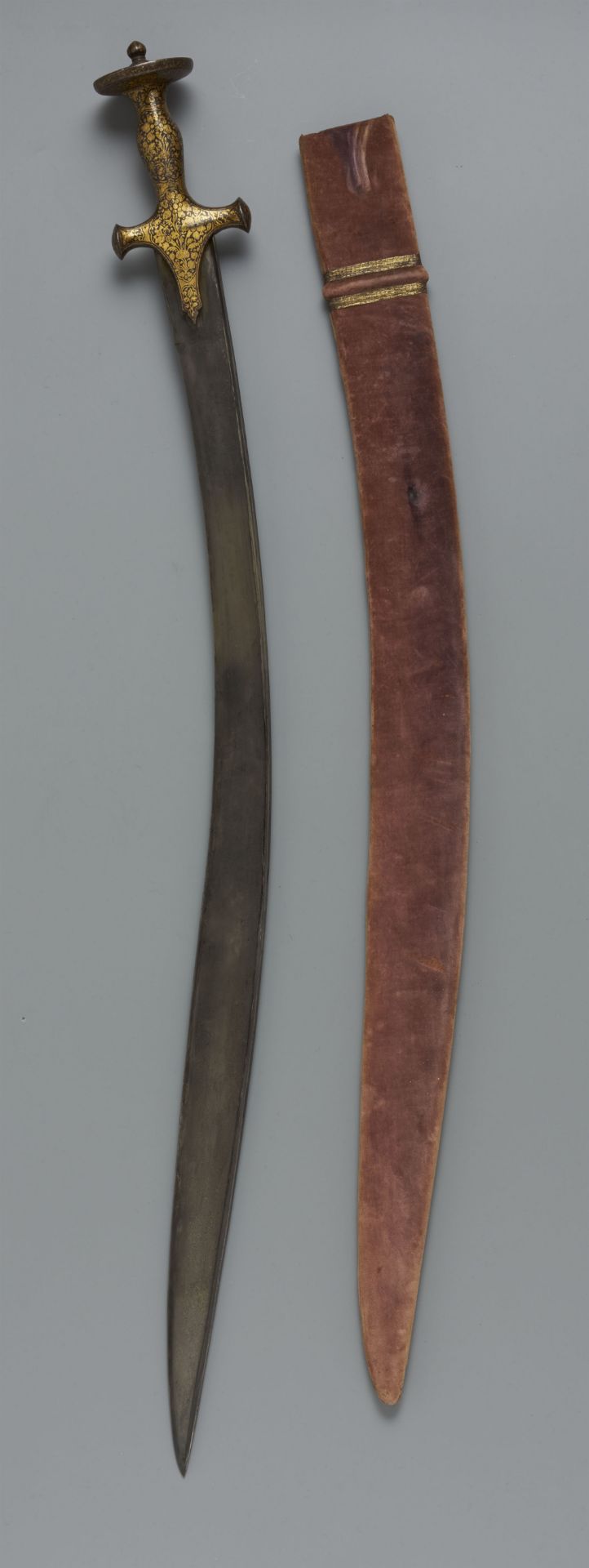 A North Indian Mughal sword (tulwar) with scabbard. 18th/19th century - Image 2 of 2