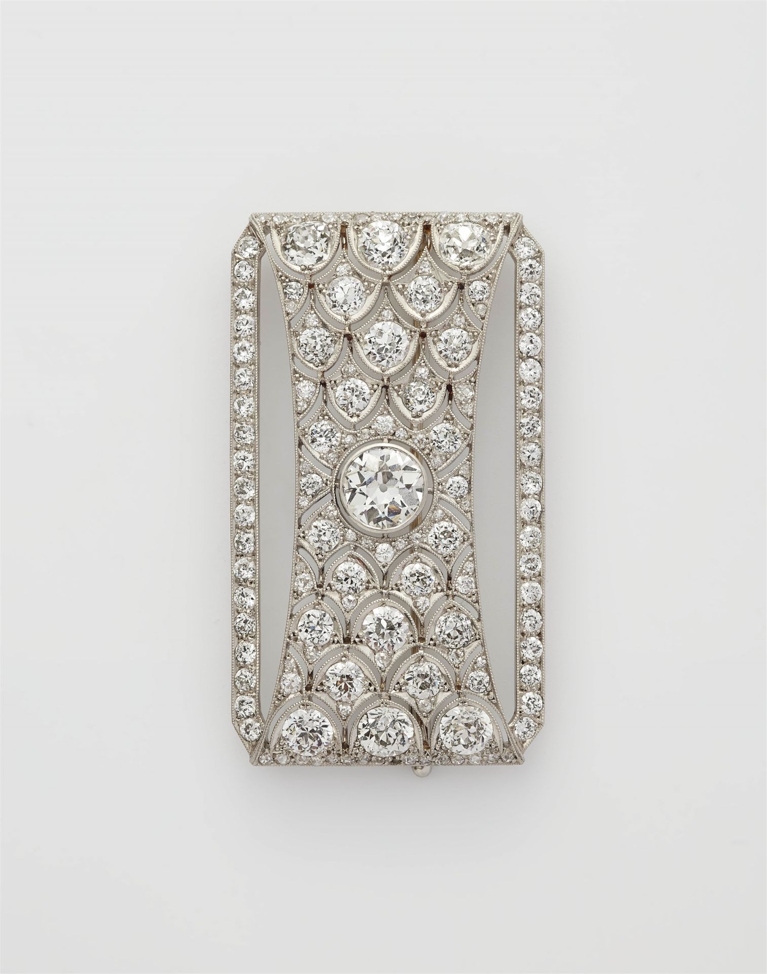 A Belle Epoque platinum diamond brooch with 18k gold pin.