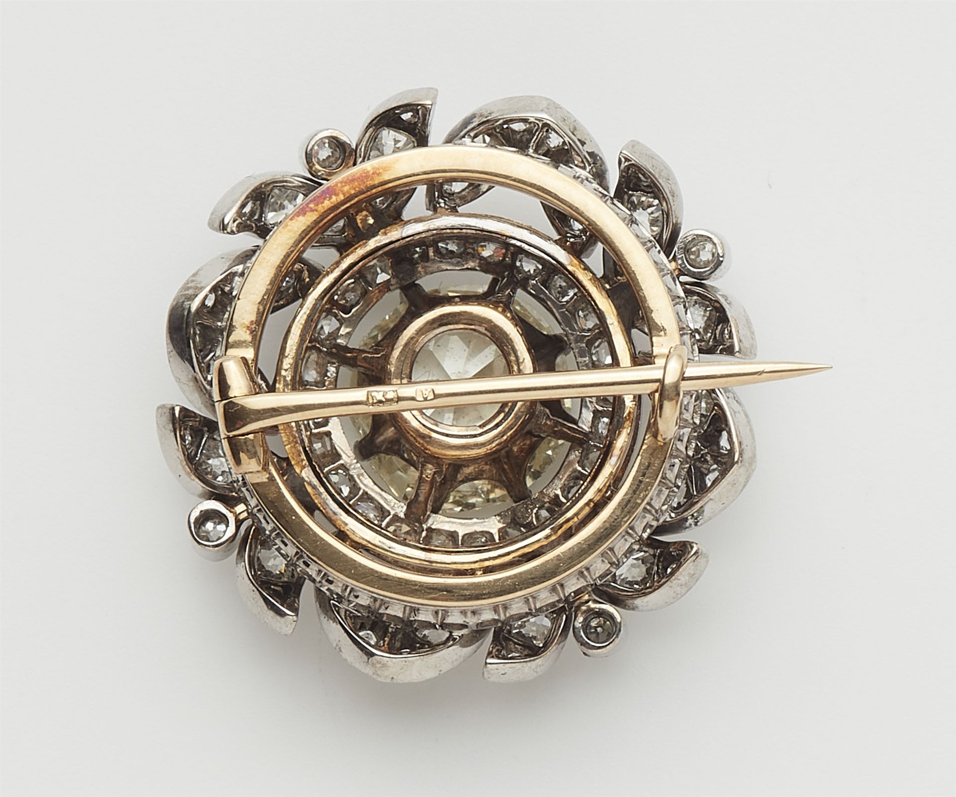 A Viennese 14k gold diamond brooch with a ca. 3.23 ct European old-cut centre stone. - Image 3 of 4