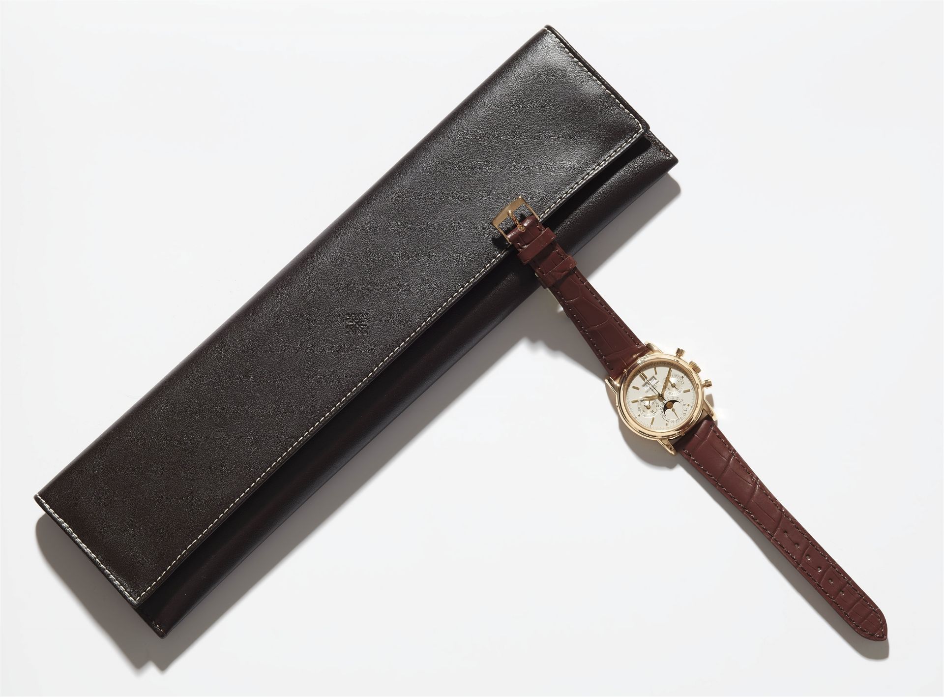 An extremely rare 18k Patek Philippe ref. 3971 gentelman's wristwatch. - Image 3 of 5