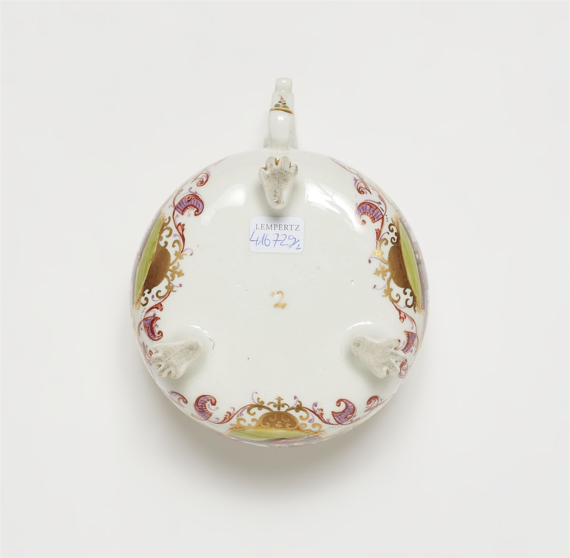 An early Meissen porcelain cream pot with Chinoiseries - Image 2 of 6