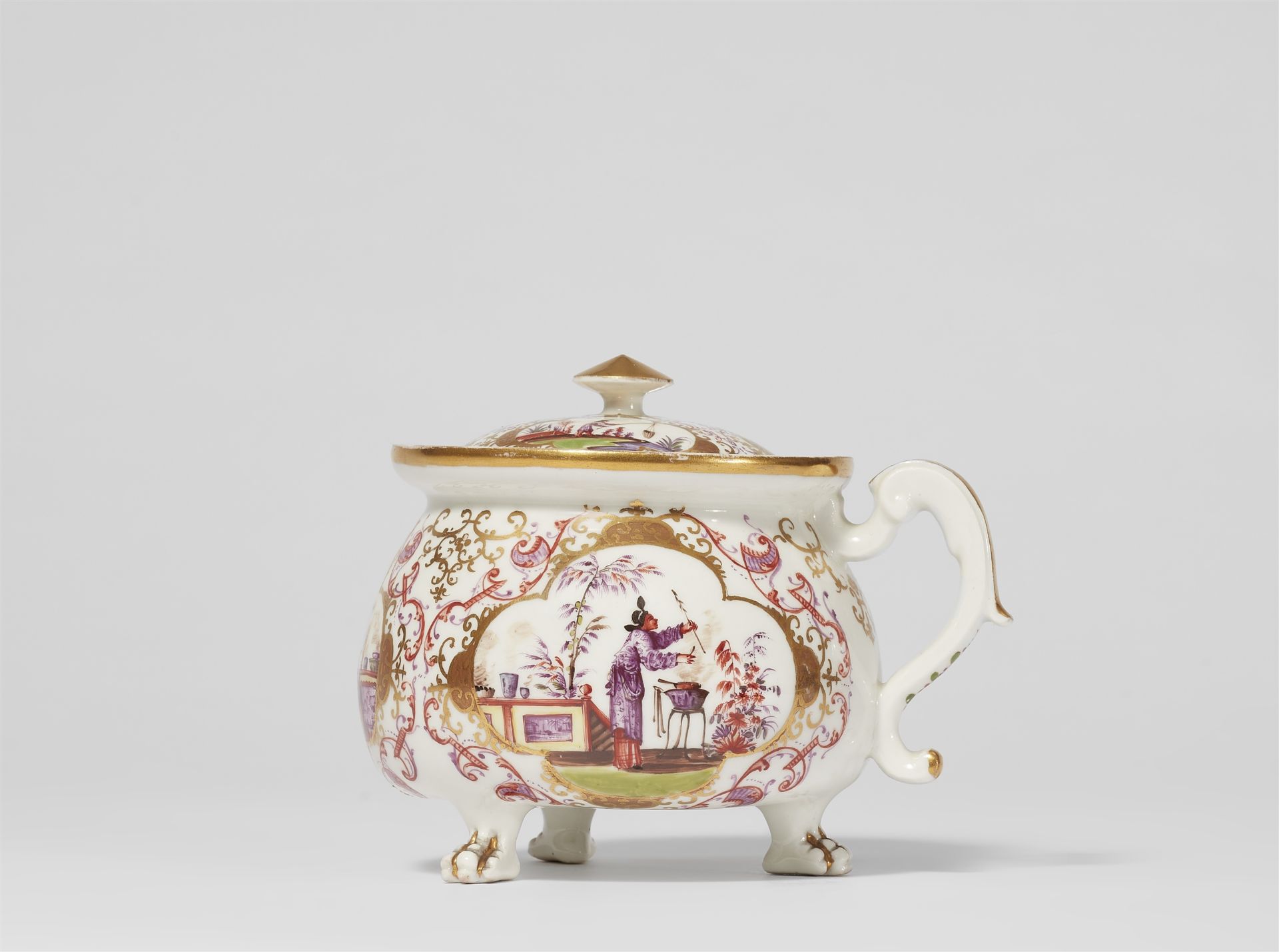An early Meissen porcelain cream pot with Chinoiseries
