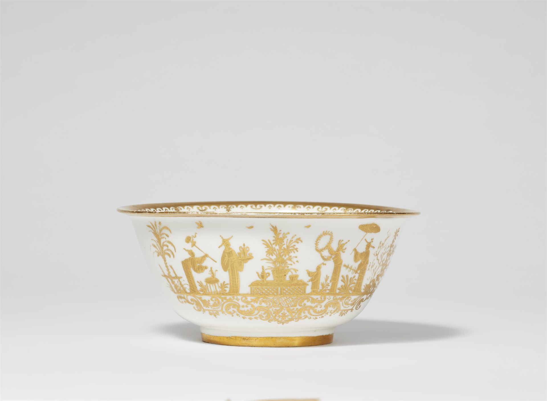 A Meissen Boettger porcelain bowl with Augsburg gildings - Image 4 of 4