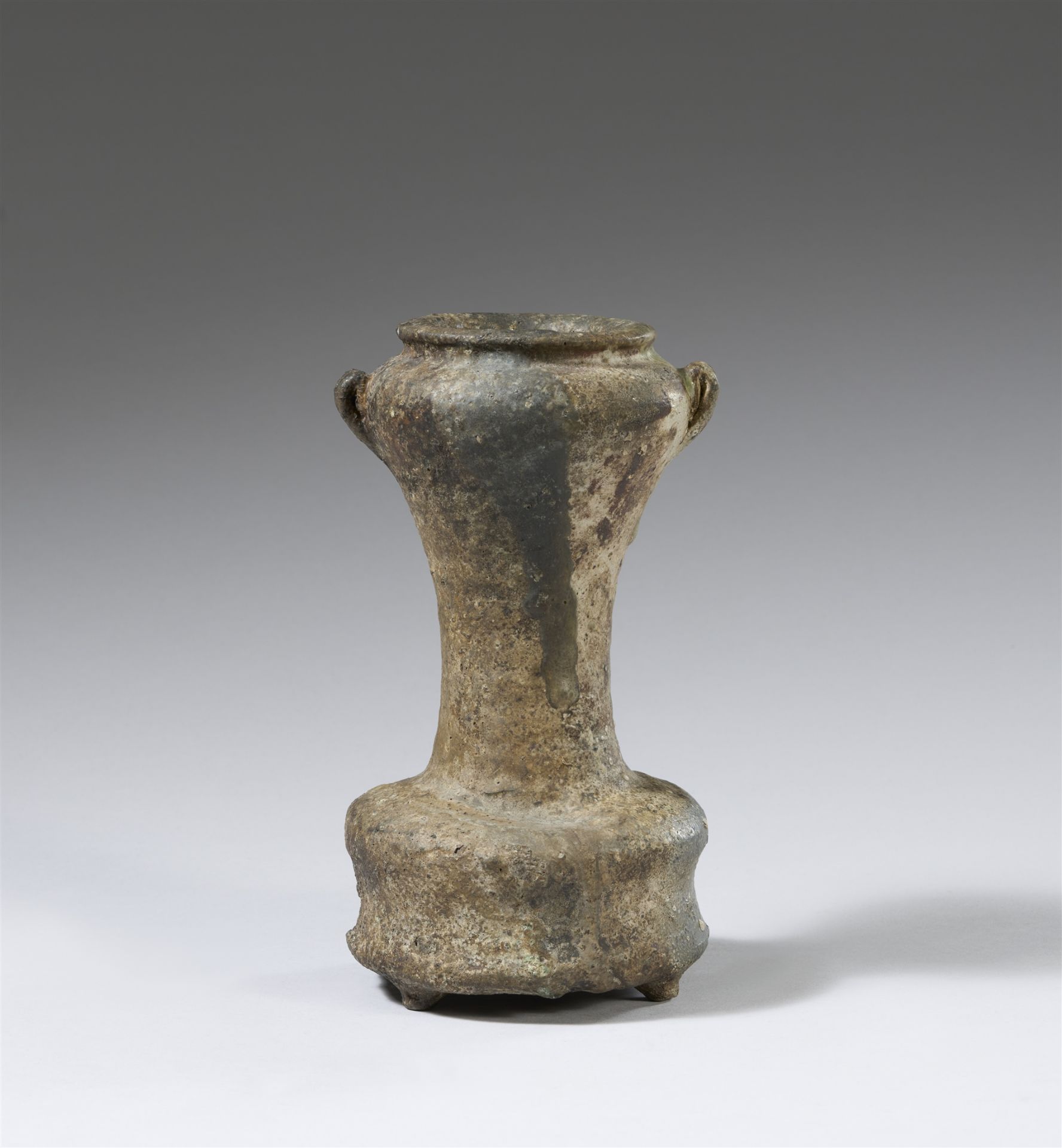 An Iga vase. Early Momoyama period - Image 3 of 3