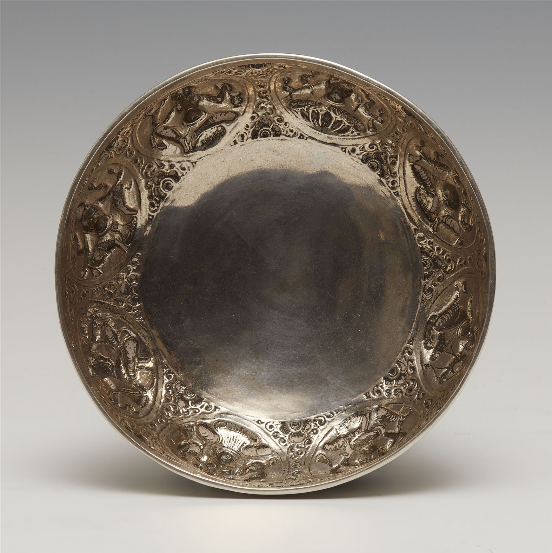 A Lucknow or Madras silver swami pattern silver pedestal rose bowl. India. Late 19th century - Image 2 of 2