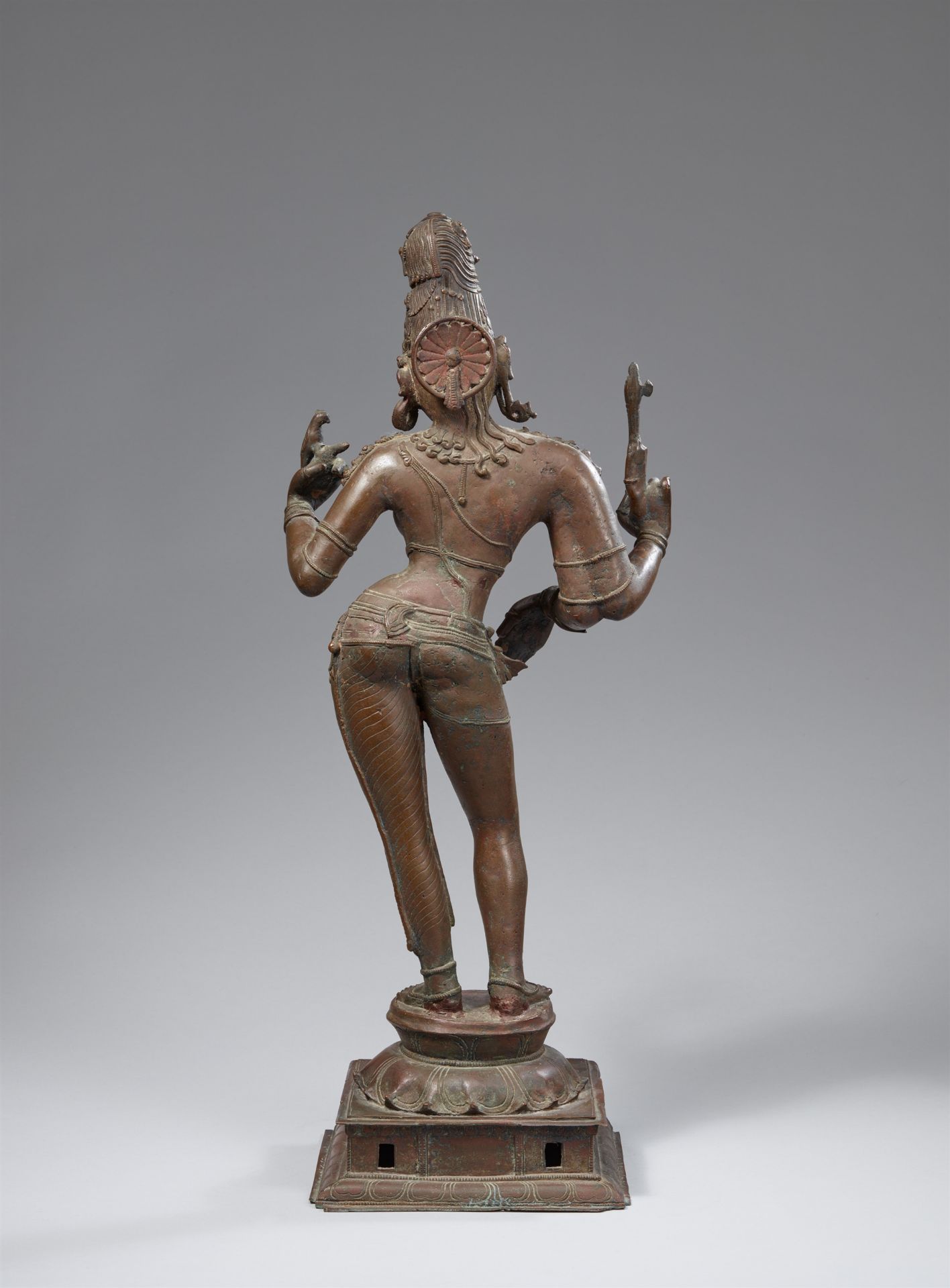 A bronze processional figure of Ardhanarishvara. Southern India. In the style of the Chola period, p - Image 4 of 5