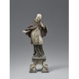 Indo-portugiesische Figur des Heiligen Nepomuk. Bemaltes Holz und Elfenbein. 18. Jh. Möglicherweise