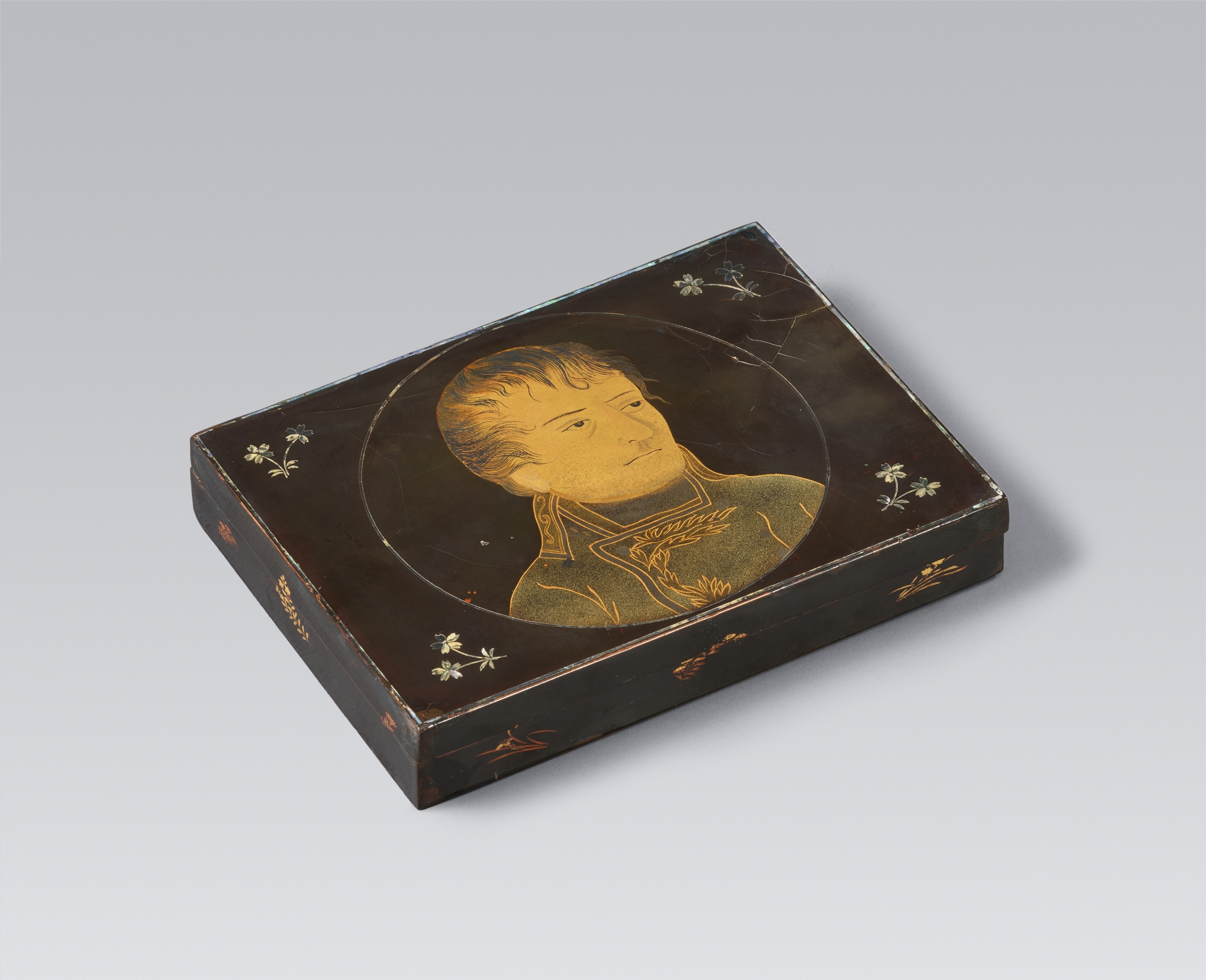 A Nagasaki black lacquer on metal and aogai inlaid lidded box. Around 1805