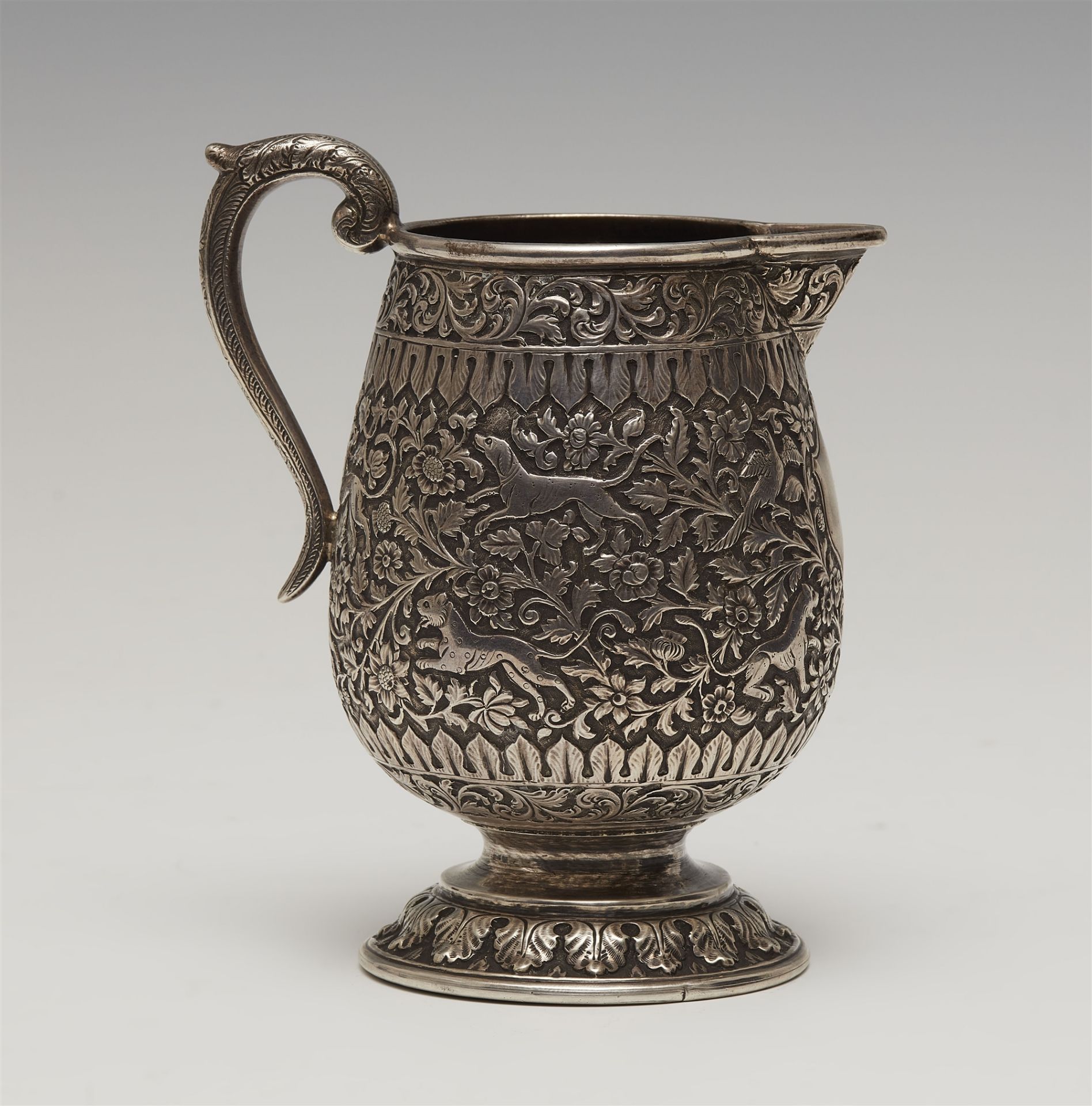 A superb Kutch silver milk jug. Late 19th century - Image 2 of 2