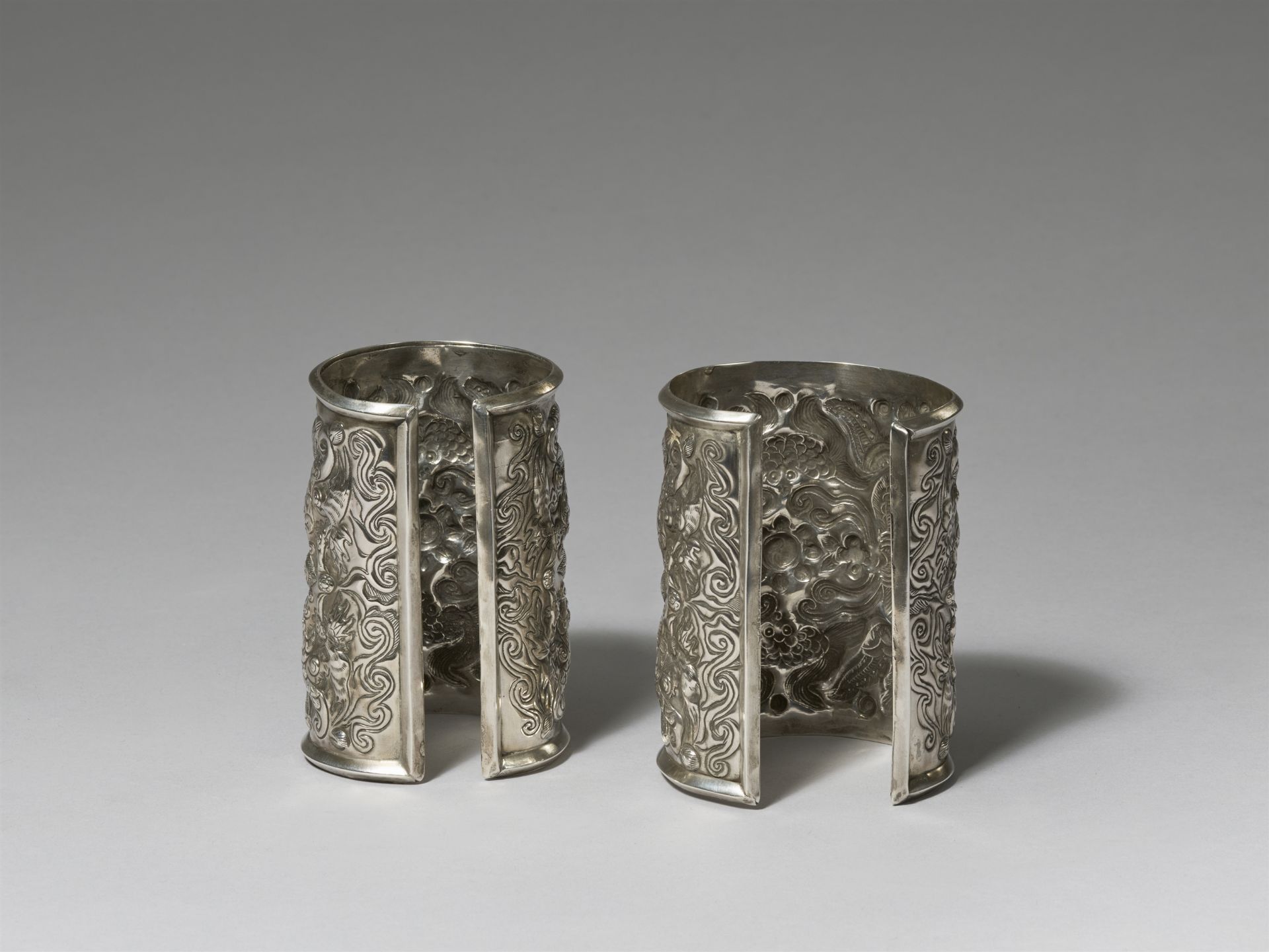 A pair of silver bracelets for women. Southwestern China, Guizhou province. Miao tribe. 1950s/60s - Image 2 of 2