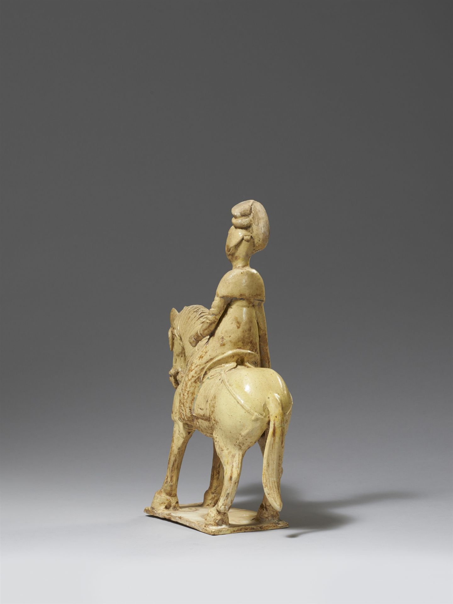 A straw-glazed pottery horse and female rider. Sui dynasty (581-618) - Image 4 of 4