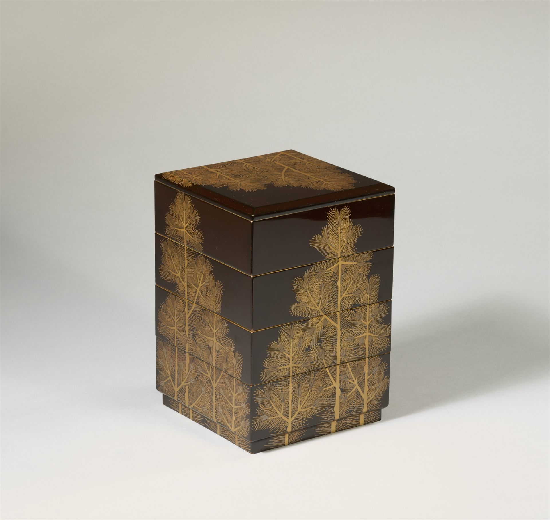 A four-tiered lacquer food box (jûbako). 19th/ early 20th century - Image 2 of 2