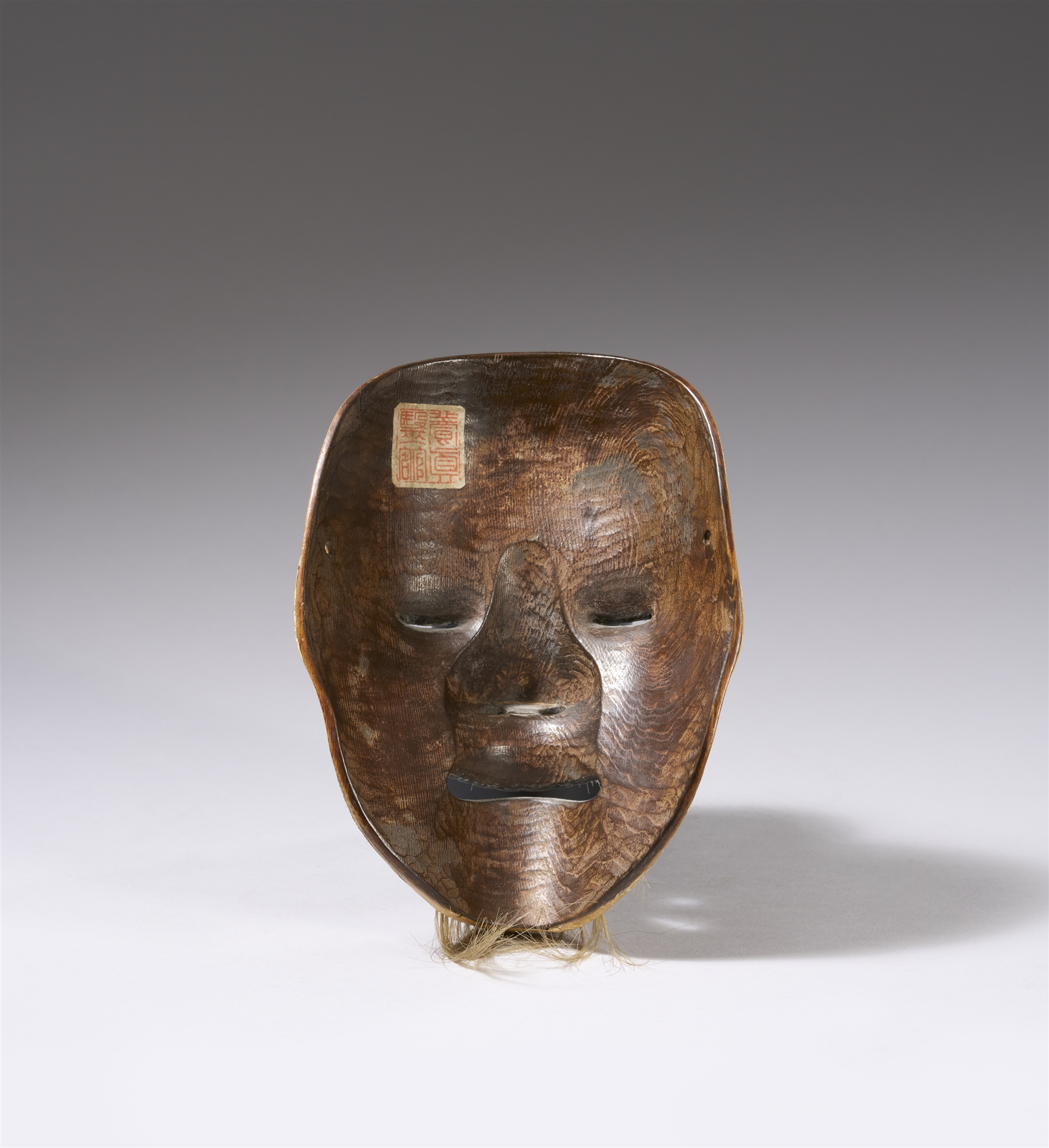 A painted wood Nô mask of Kagekiyo. 18th century - Image 3 of 4