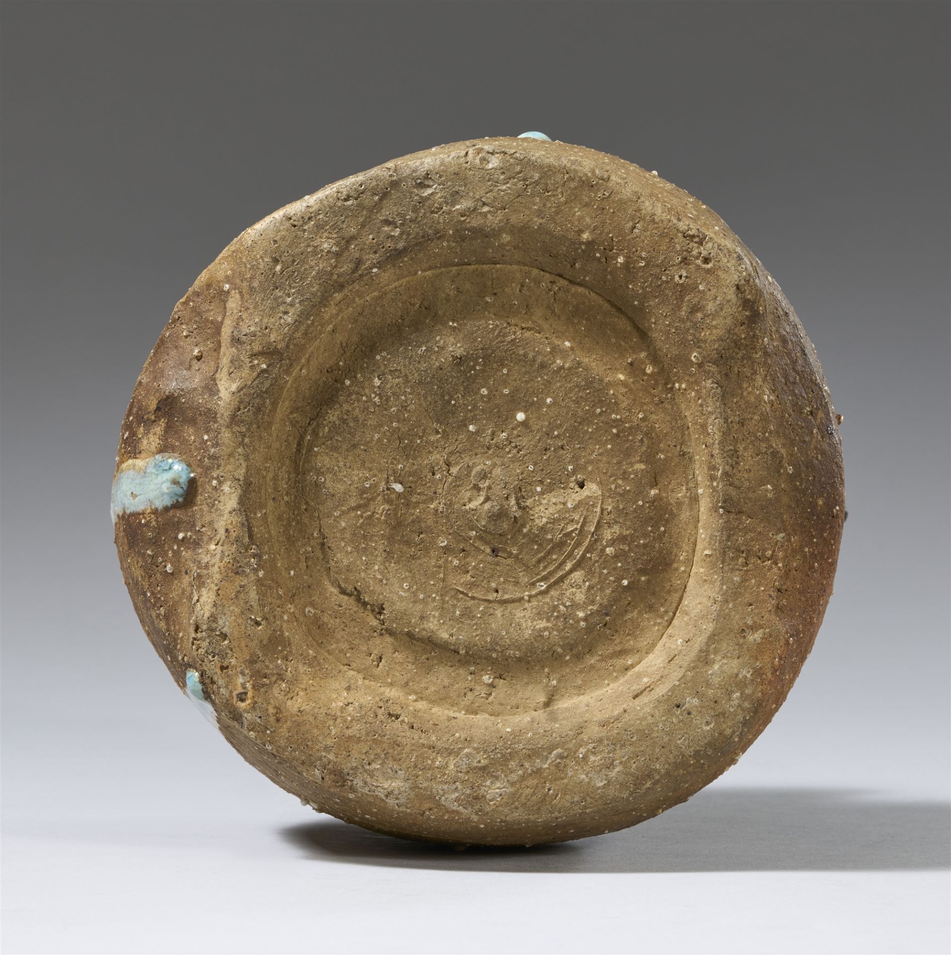 An Iga ware vase. Edo period - Image 2 of 3
