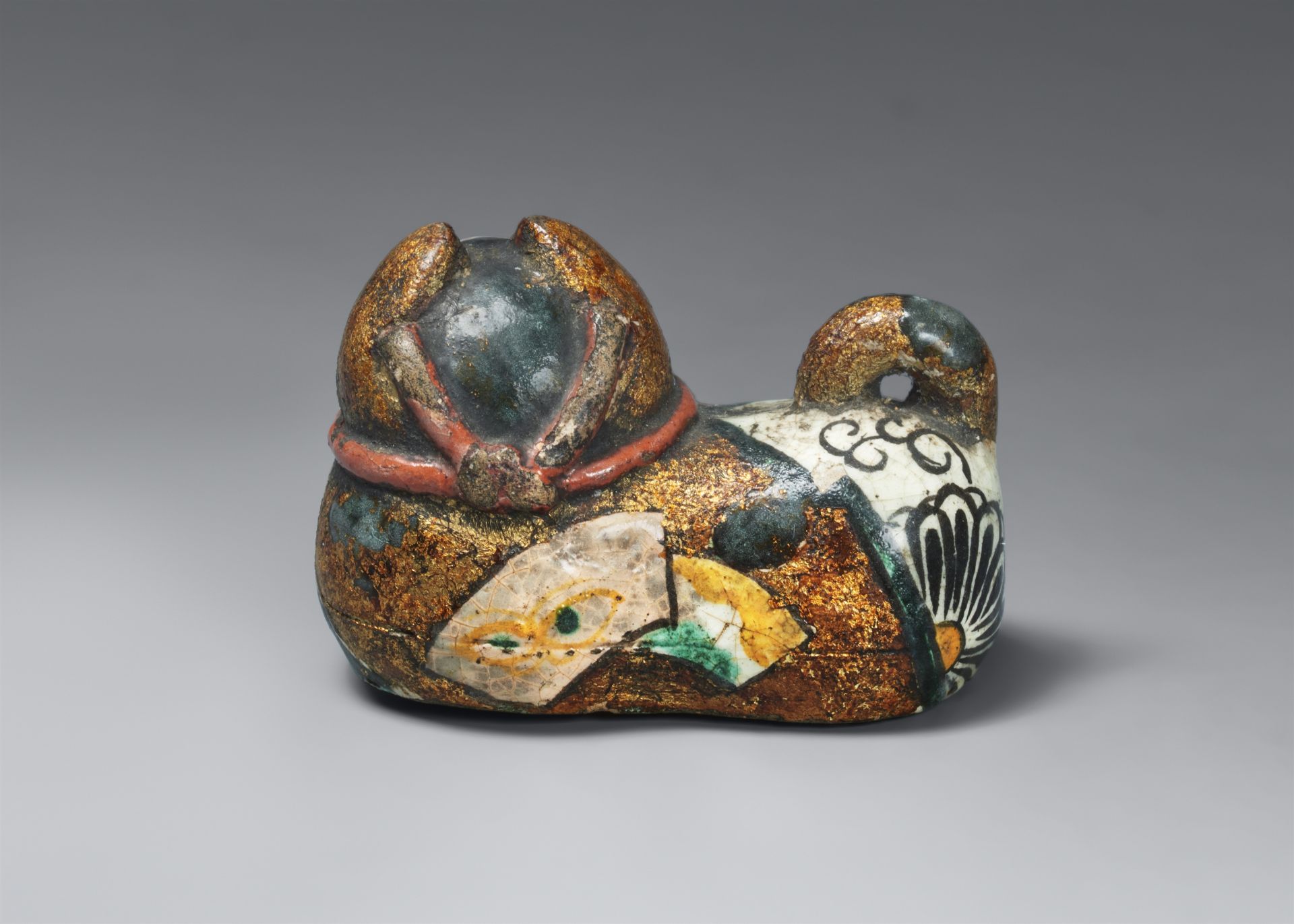 Modell eines inubako. Steinzeug, glasiert und lackiert. In der Art des Ritsuô. 18. Jh. - Bild 6 aus 6