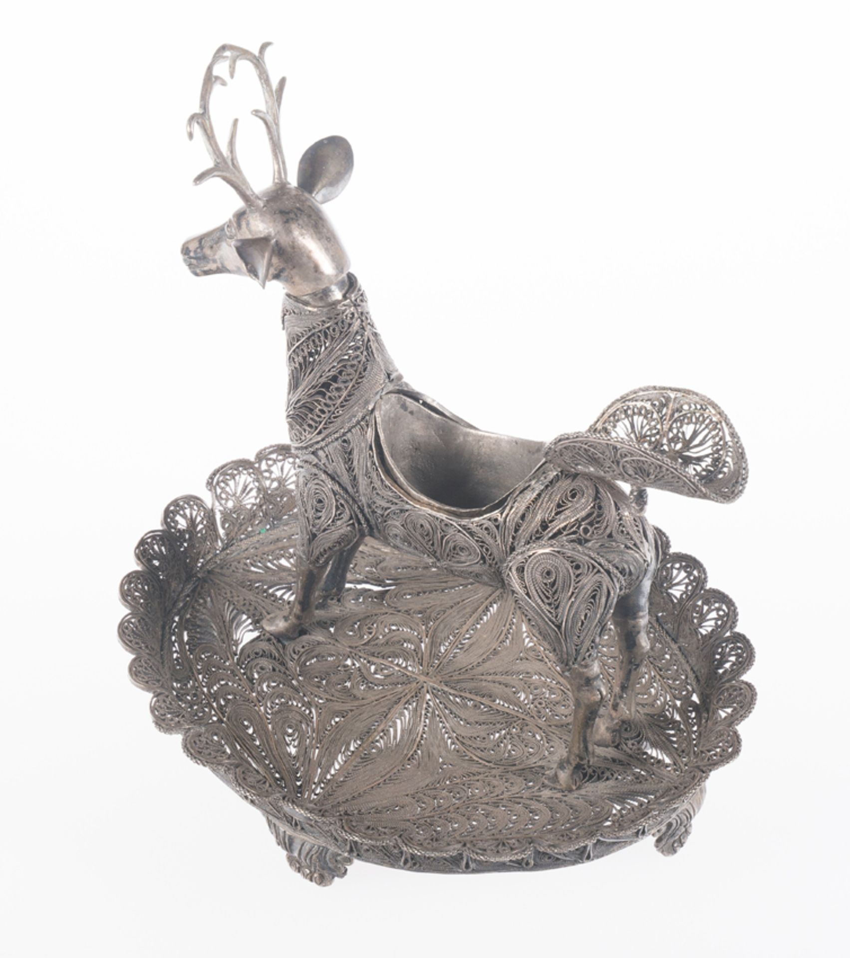 "Sahumador". Deer-shaped, silver filigree incense burner in chased and embossed cast silver. Colonia - Bild 3 aus 10