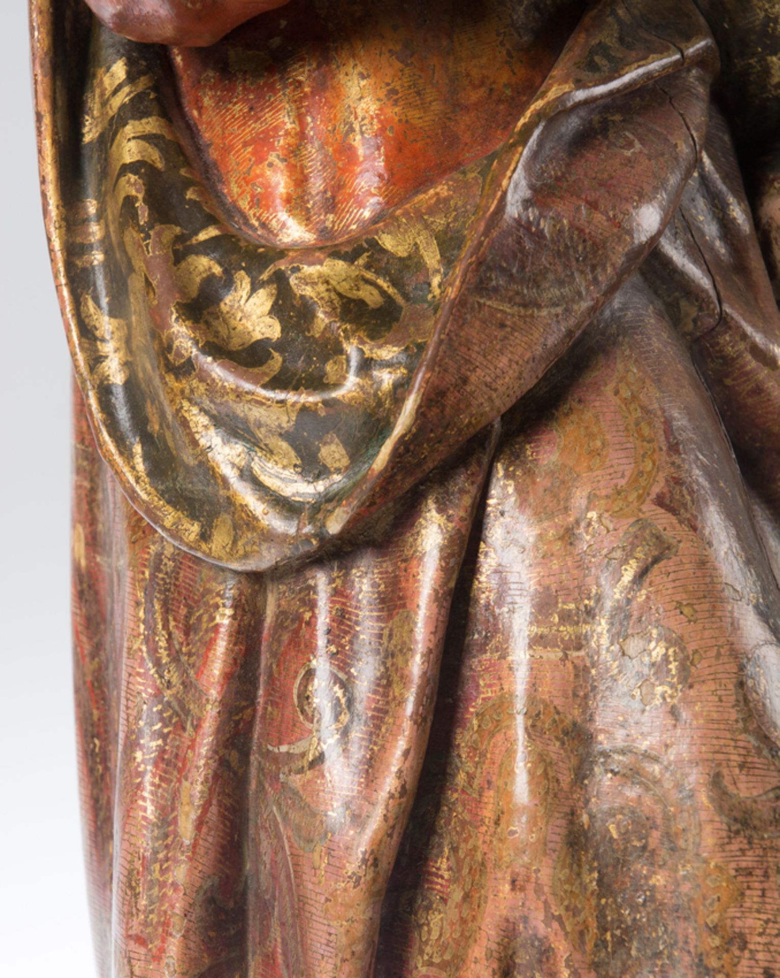 "Saint Joseph and the Christ Child". Carved, gilded and polychromed wooden sculpture. Late 16th cent - Bild 10 aus 11