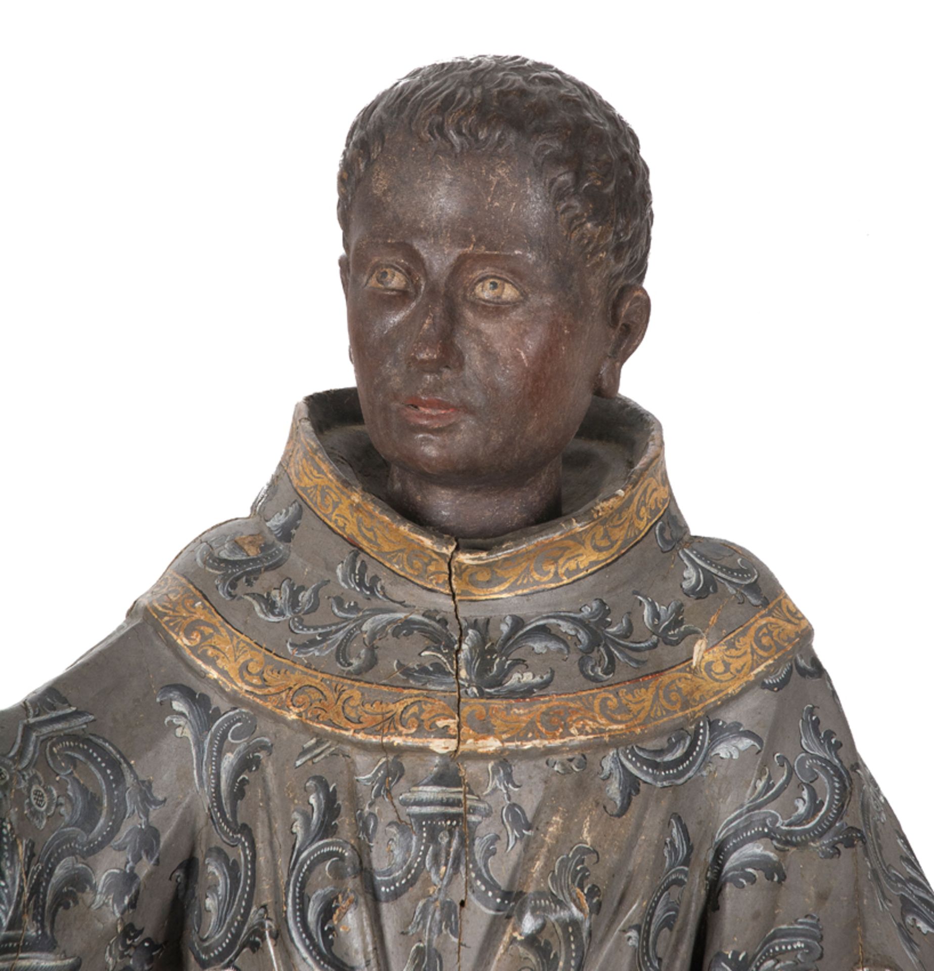"S.Didacus of Alcalá" or "S. Benedict the Moor". Carved, polychromed and gilded wooden sculpture. - Image 4 of 12