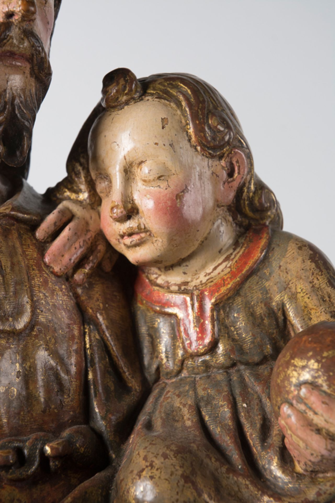 "Saint Joseph and the Christ Child". Carved, gilded and polychromed wooden sculpture. Late 16th cent - Bild 9 aus 11