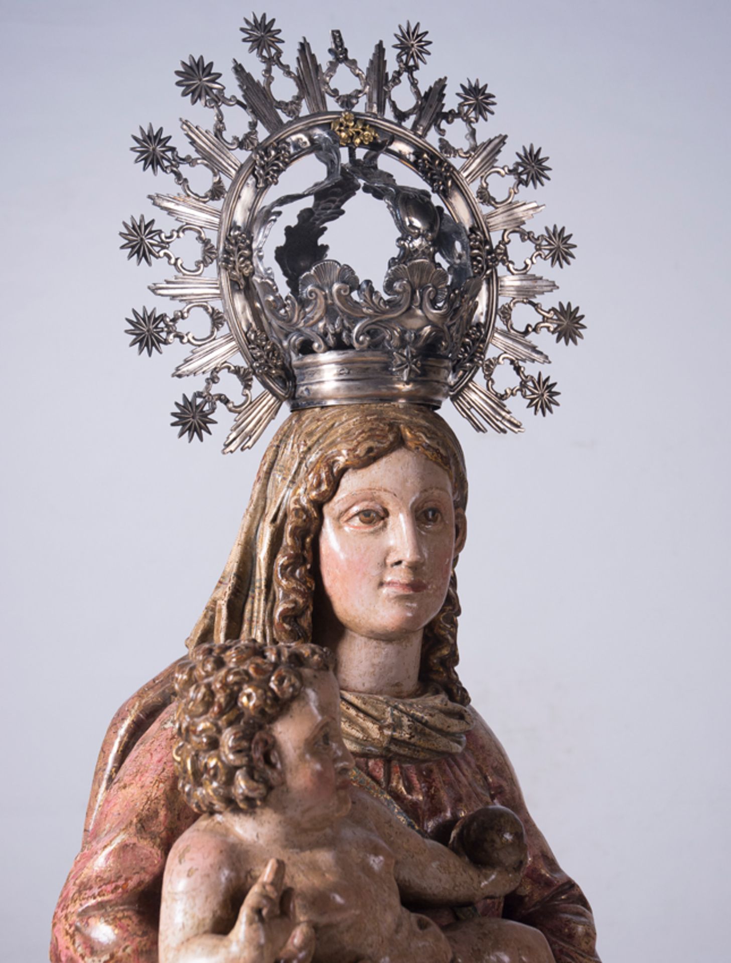 "Madonna and Child". Carved and polychromed wooden sculpture with a silver crown. Spanish School. 17 - Image 5 of 6