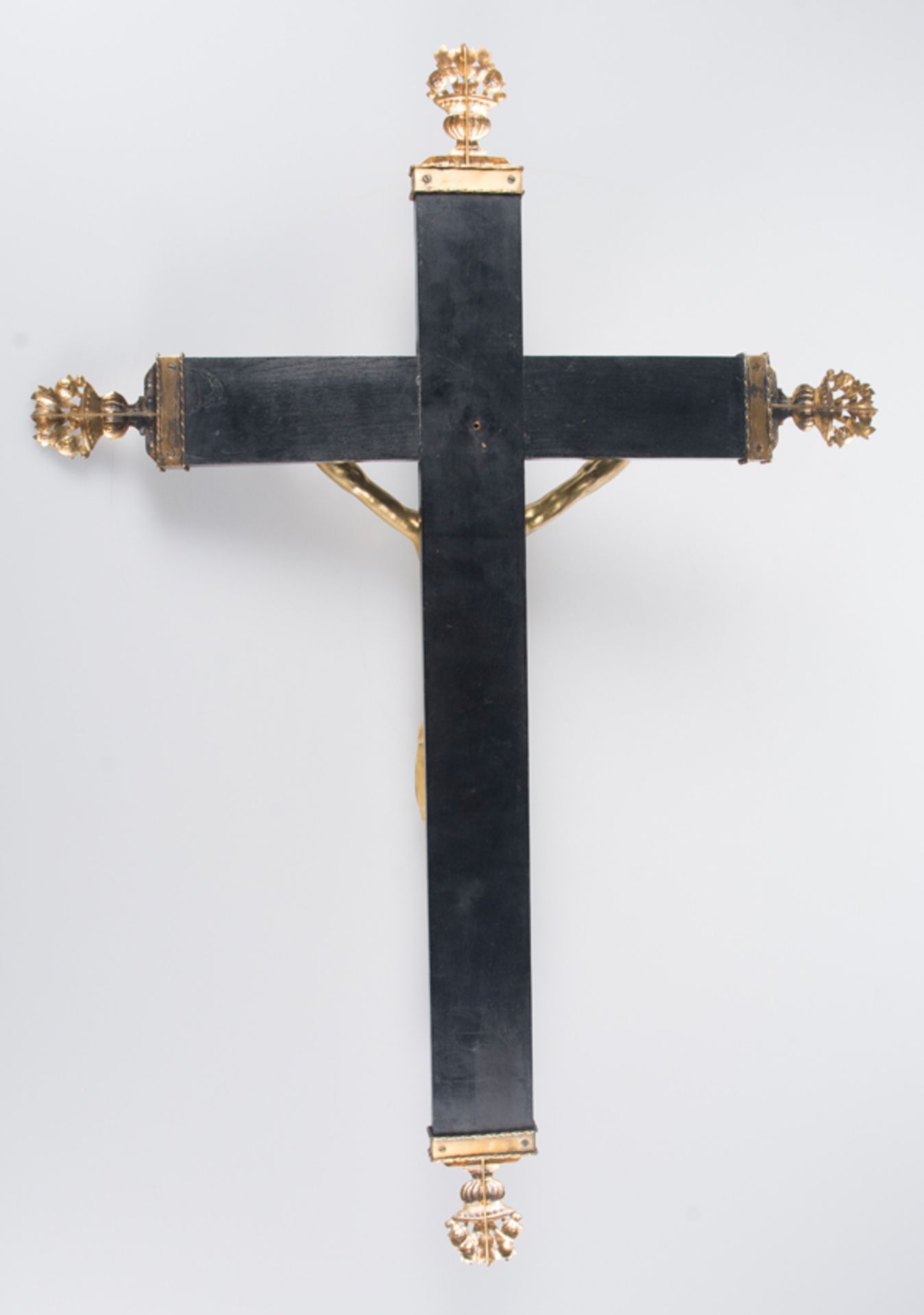 "Christ". Gilded bronze sculpture with an ebony and gilded silver cross. 17th century Italian School - Bild 9 aus 9