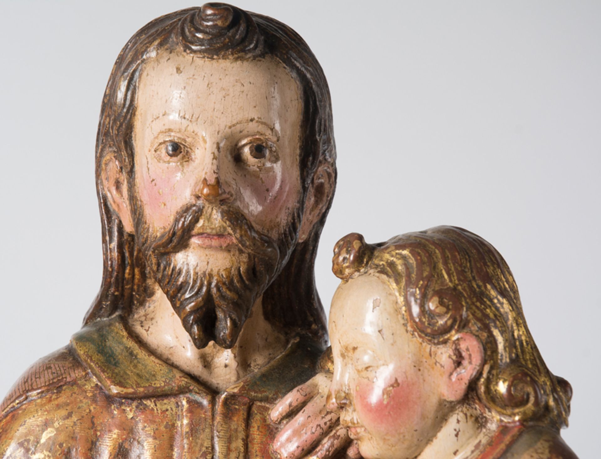 "Saint Joseph and the Christ Child". Carved, gilded and polychromed wooden sculpture. Late 16th cent - Bild 4 aus 11