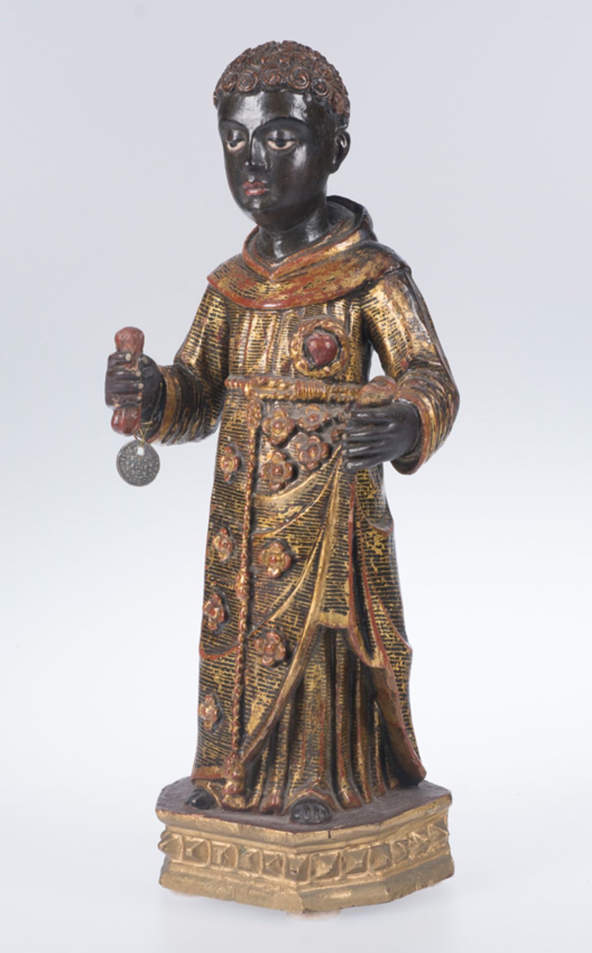 "Saint Benedict of Palermo". Carved, polychromed and gilded wooden sculpture. Colonial.18th century. - Image 3 of 6