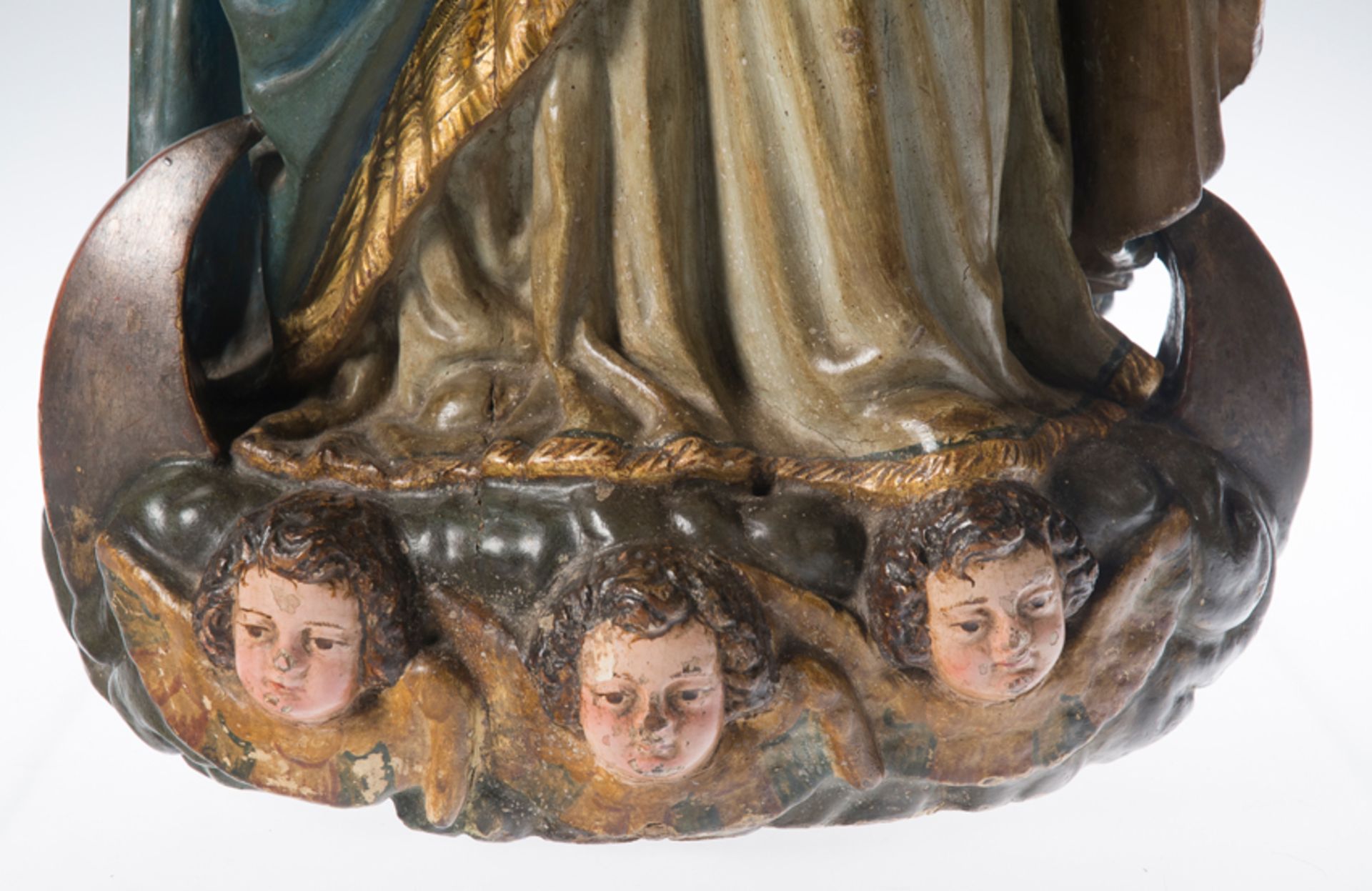 "Our Lady Immaculate". Carved, gilded and polychromed wooden sculpture. Seville or Granada School. C - Image 7 of 10