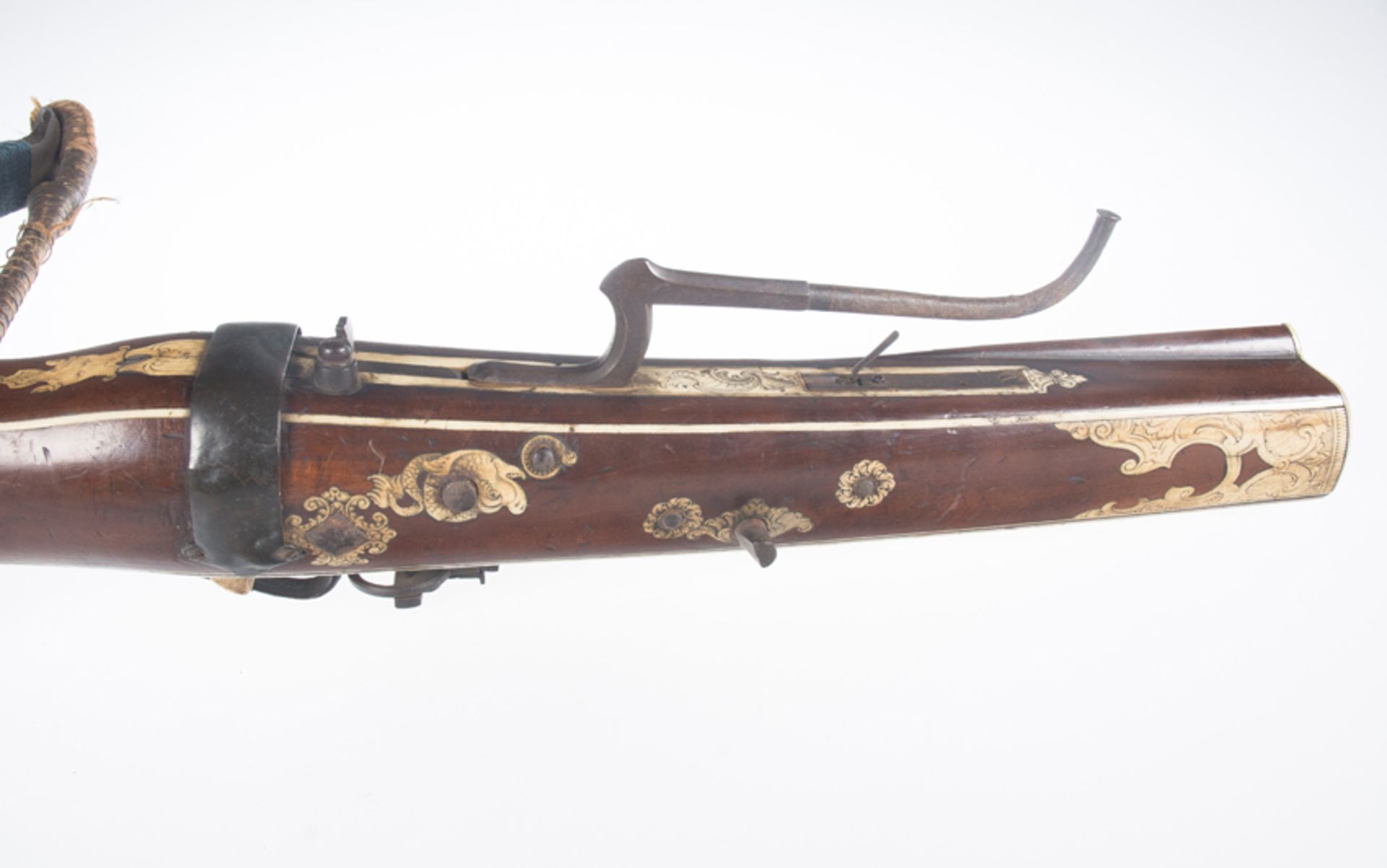 Large, wood and bone crossbow. Germany. 16th - 17th century. - Bild 9 aus 9