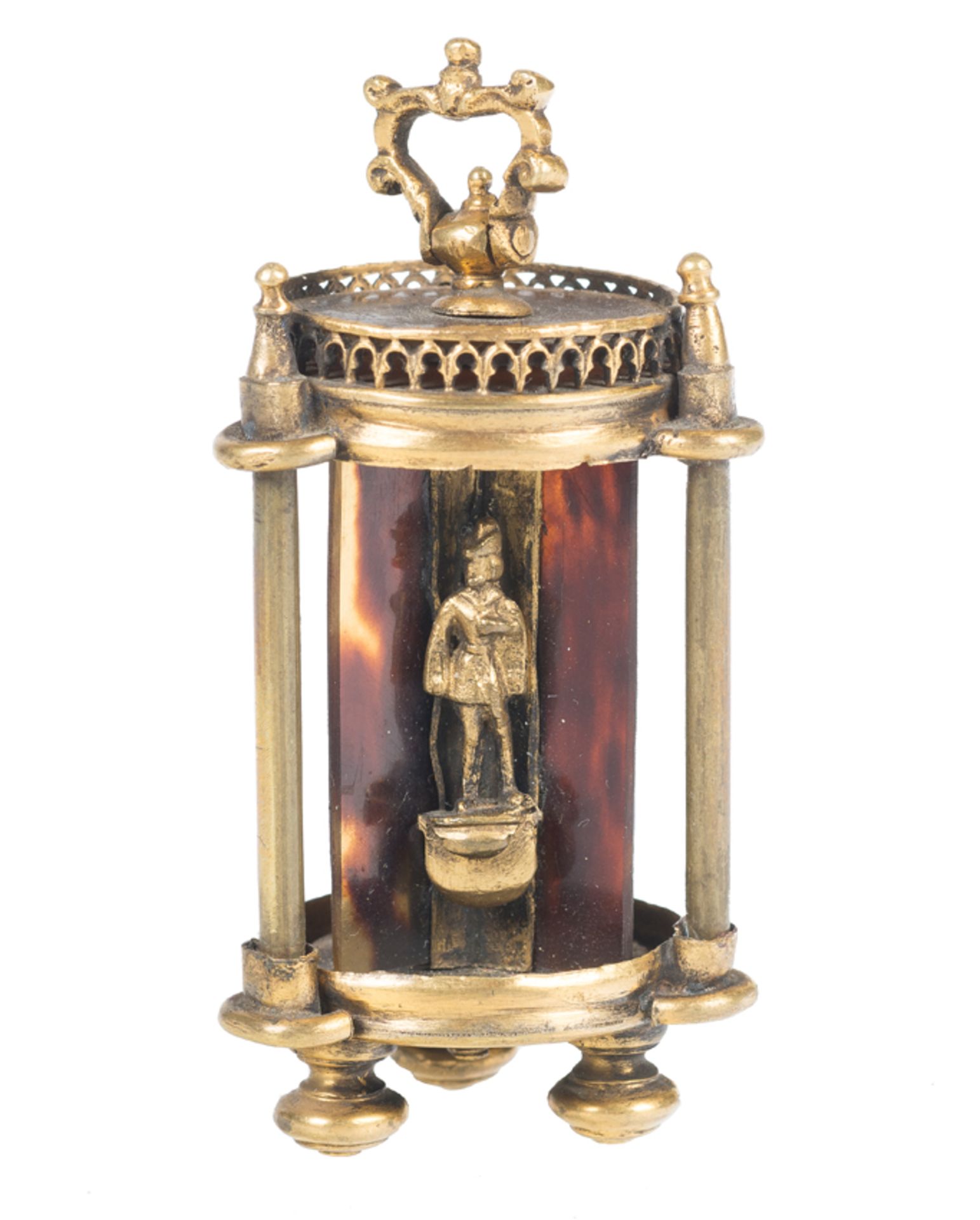 Small gilded bronze and tortoiseshell shrine pendant. Spain or Italy. 16th century.