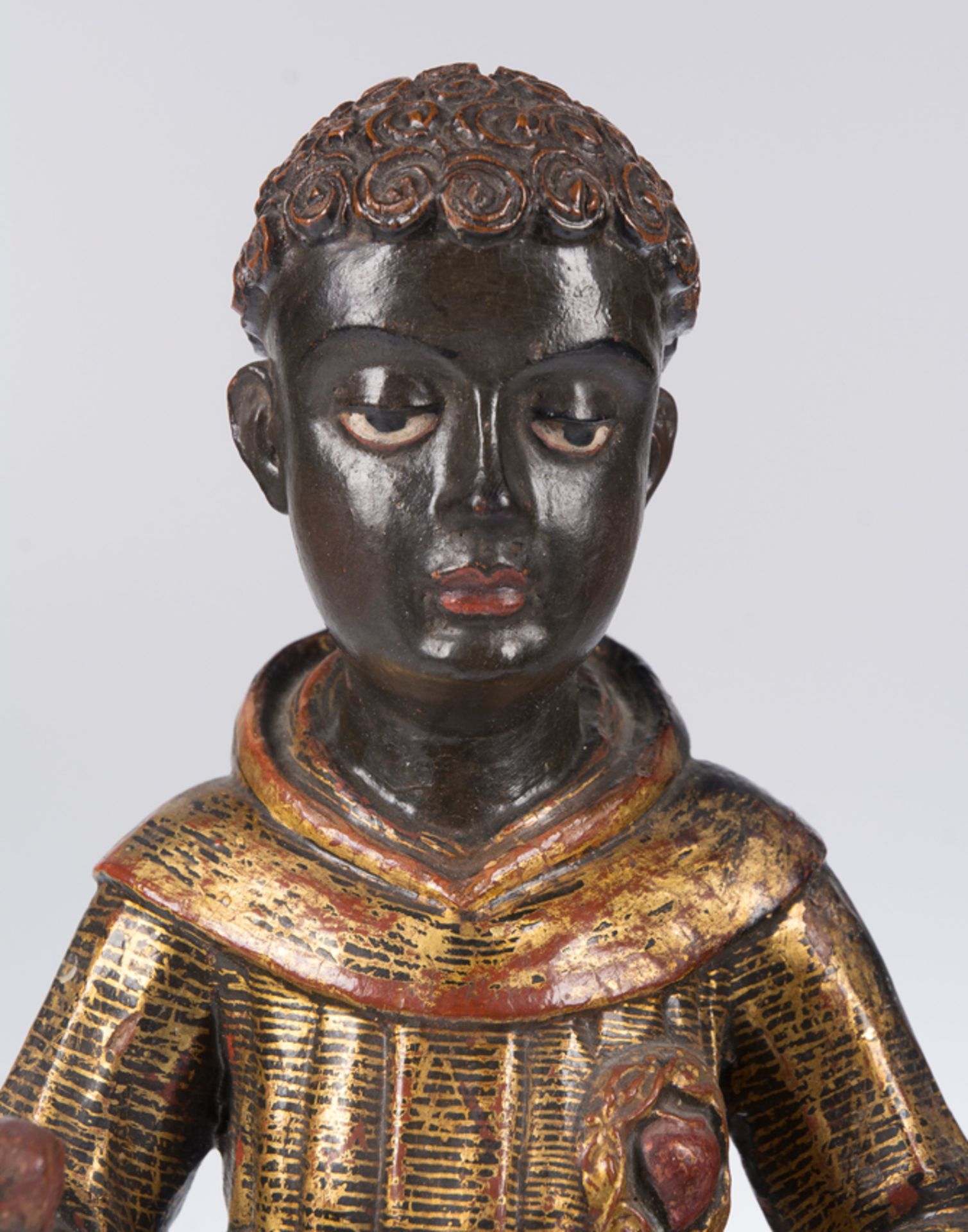 "Saint Benedict of Palermo". Carved, polychromed and gilded wooden sculpture. Colonial.18th century. - Image 5 of 6