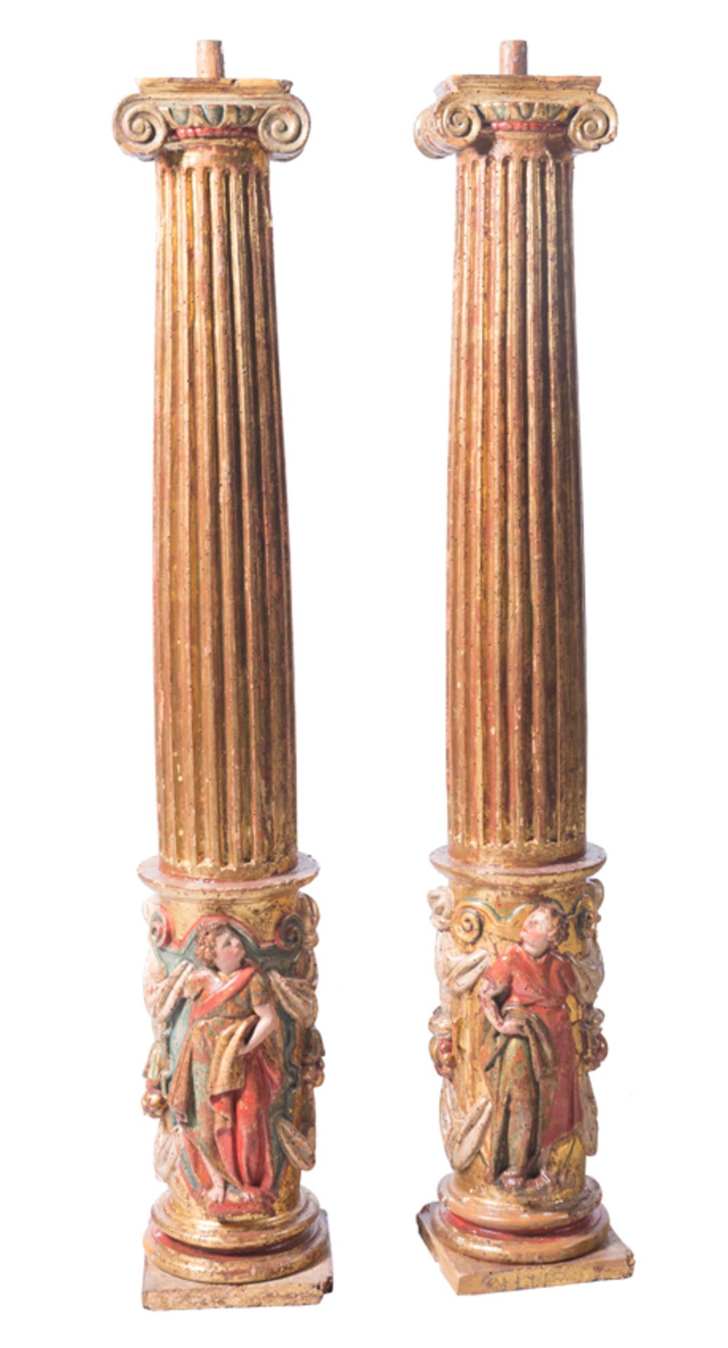 Pair of carved, gilded and polychromed wooden columns with human characters. Castilian School. Renai - Image 6 of 20