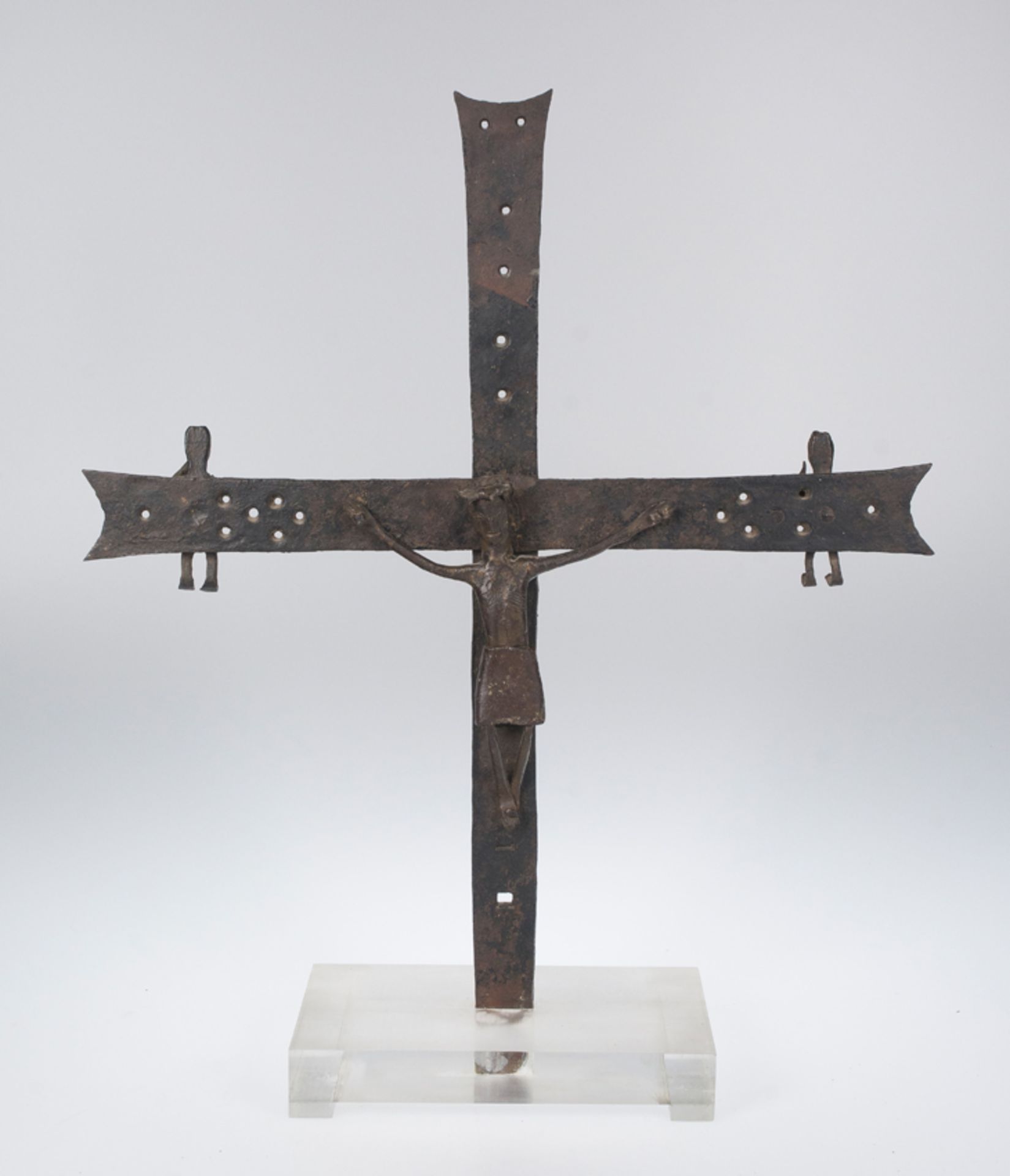 Wrought iron cross. Gothic. 14th century.