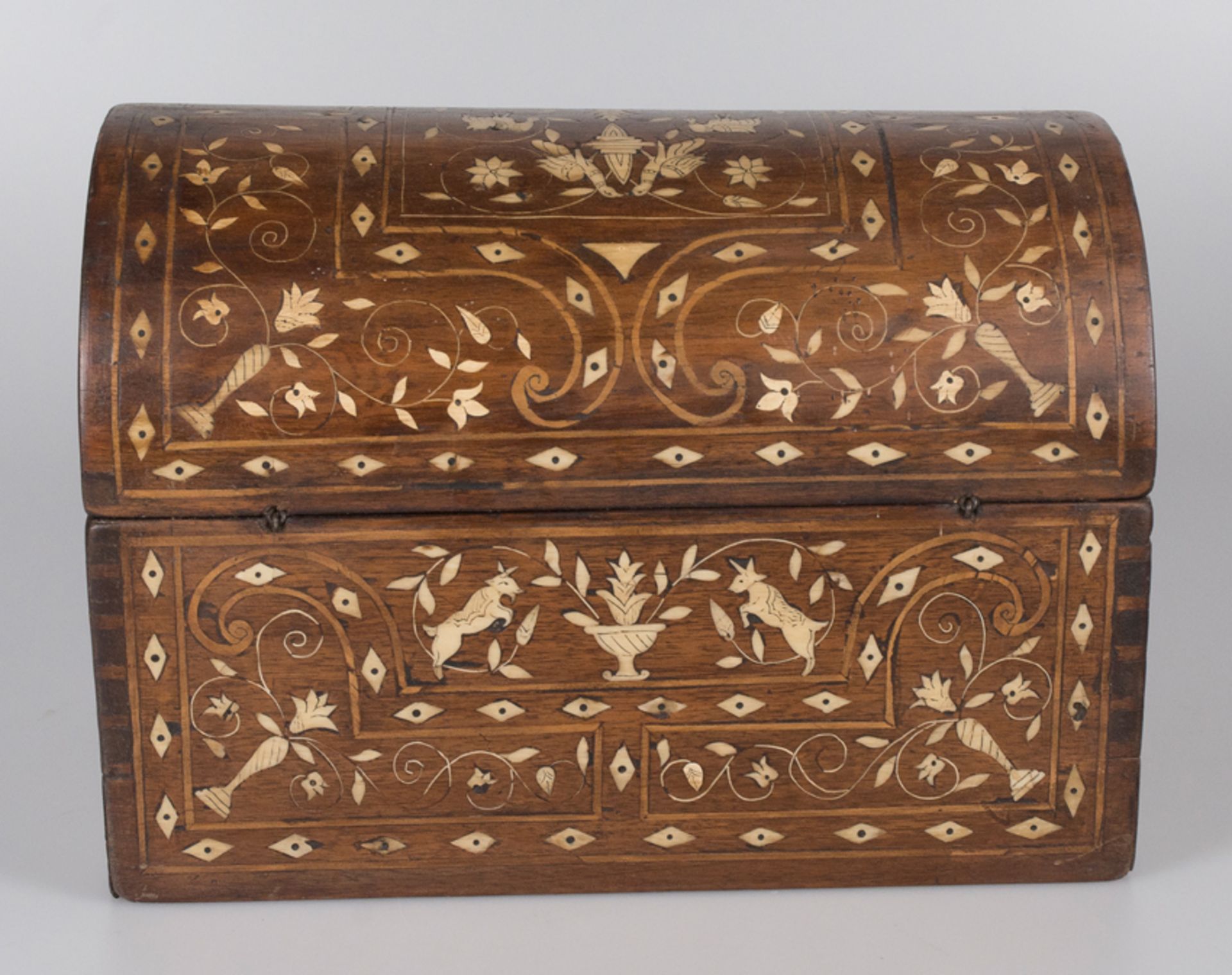 Wooden box with pyrographed bone incrustations and iron fittings.Colonial School.Mexico. 18th centu. - Image 6 of 9