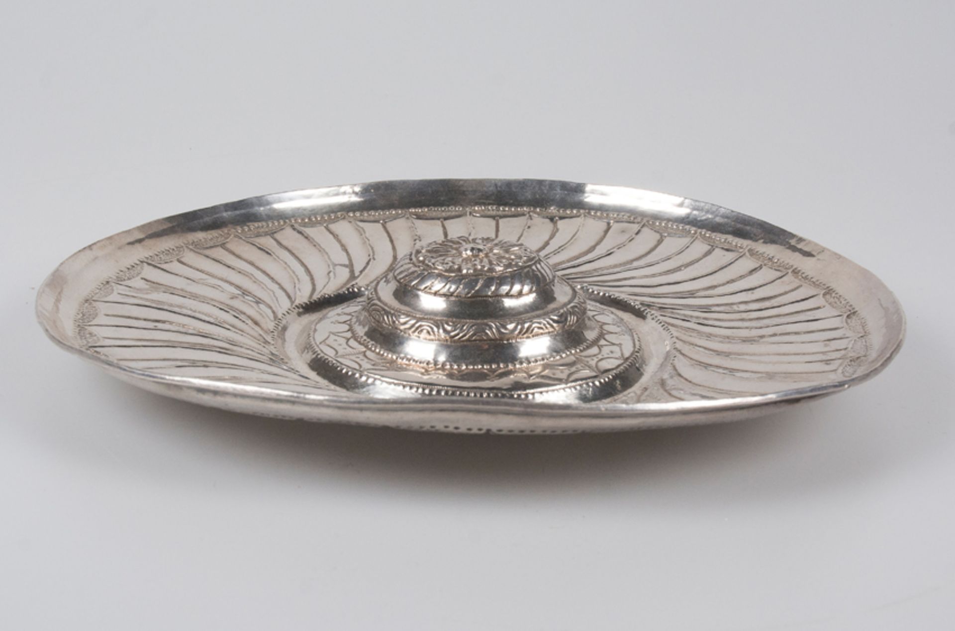 Embossed and chased Spanish silver tray. 16th century.